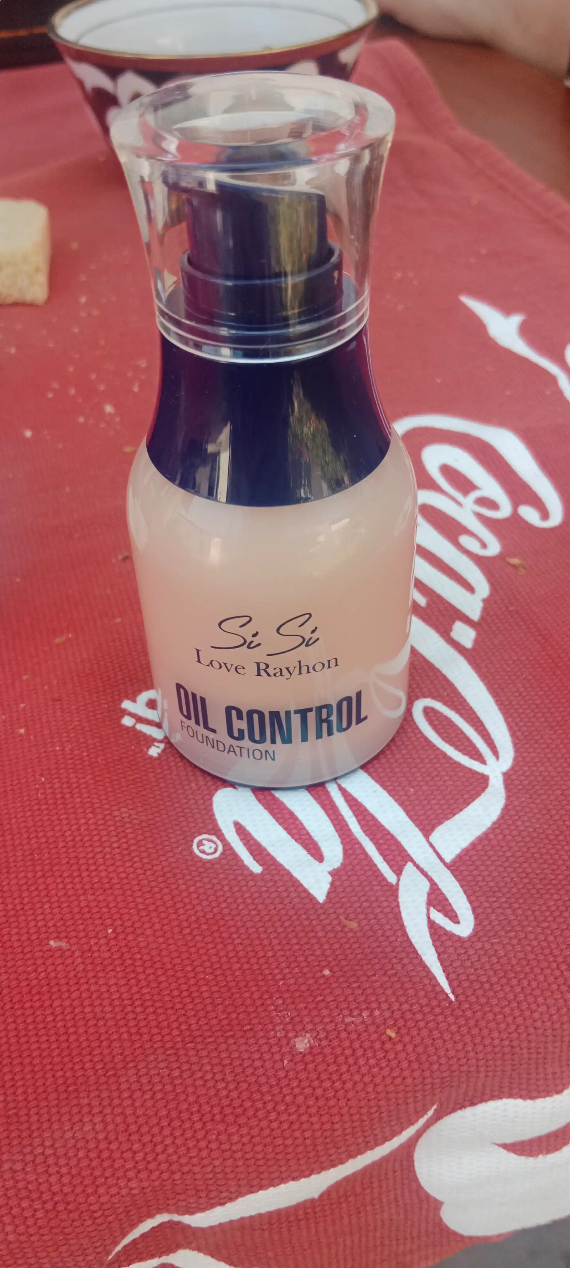Тональный крем SiSi Love Rayhon Oil Control Foundation матовый эффект 30 г