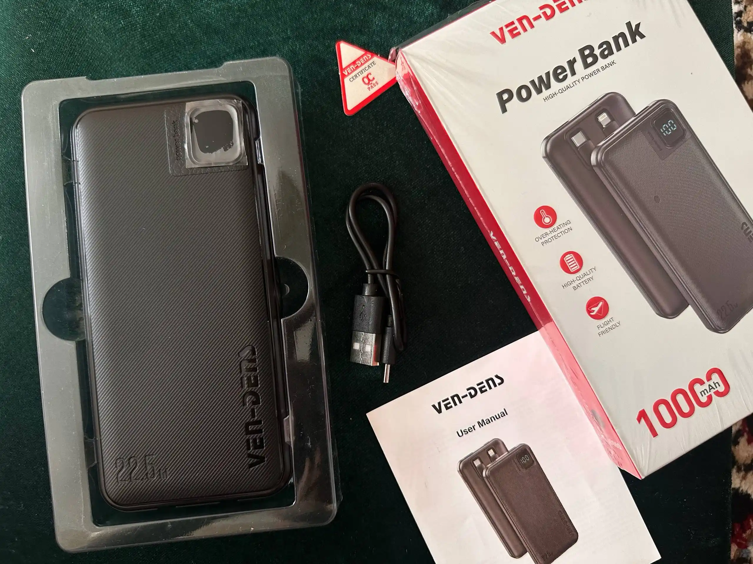 Power Bank 20000mA 22W tezkor quvvat bilan tashqi akkumulyatori +2 kabel bilan