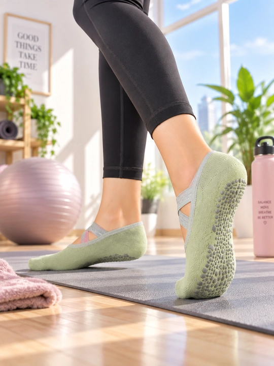 Yoga va fitnes uchun ayollar sirpanmaydigan sport paypoqlari - 