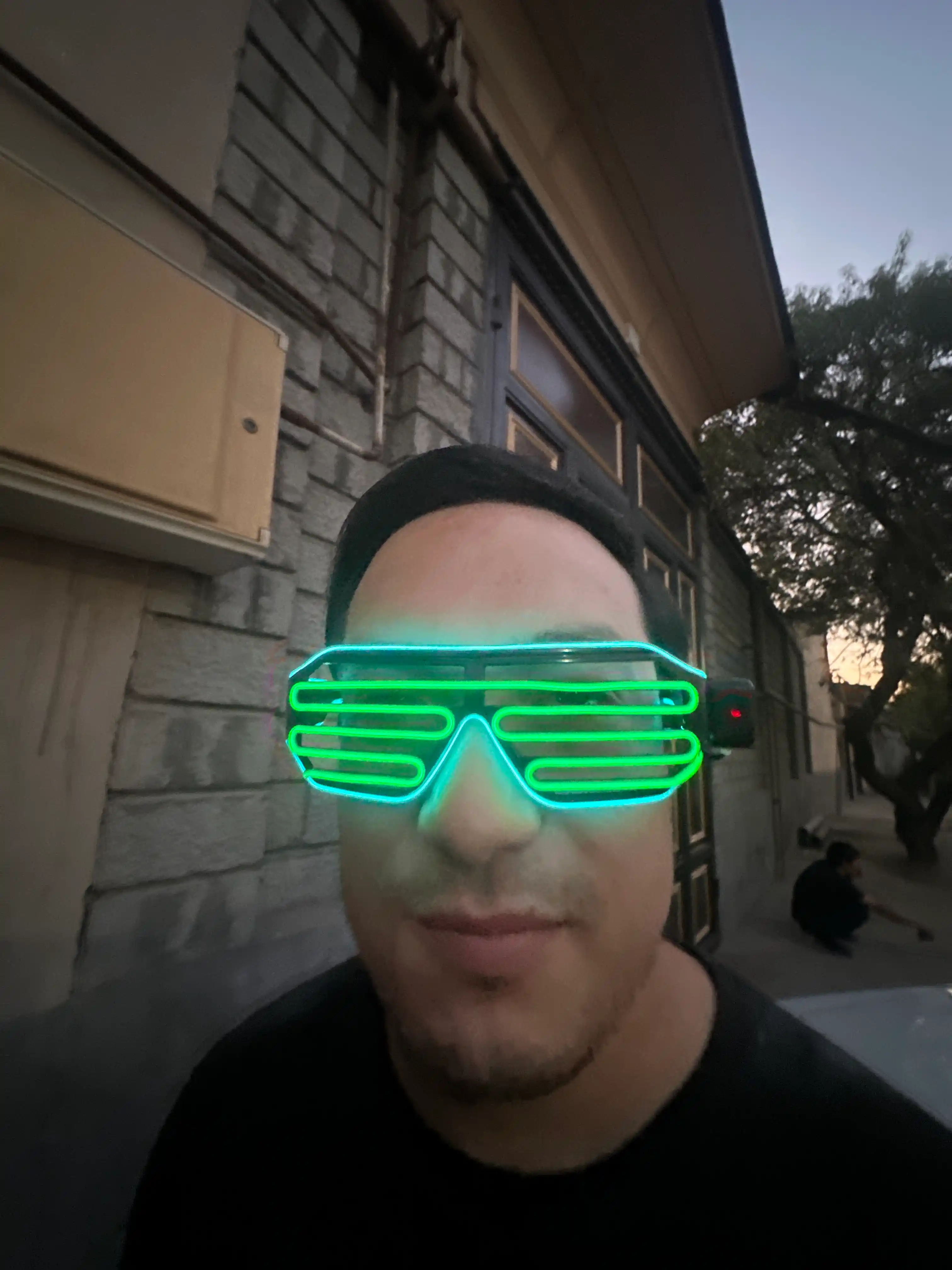 LED ko‘zoynak, party, club, festival uchun, batareykali, rangli effektlar