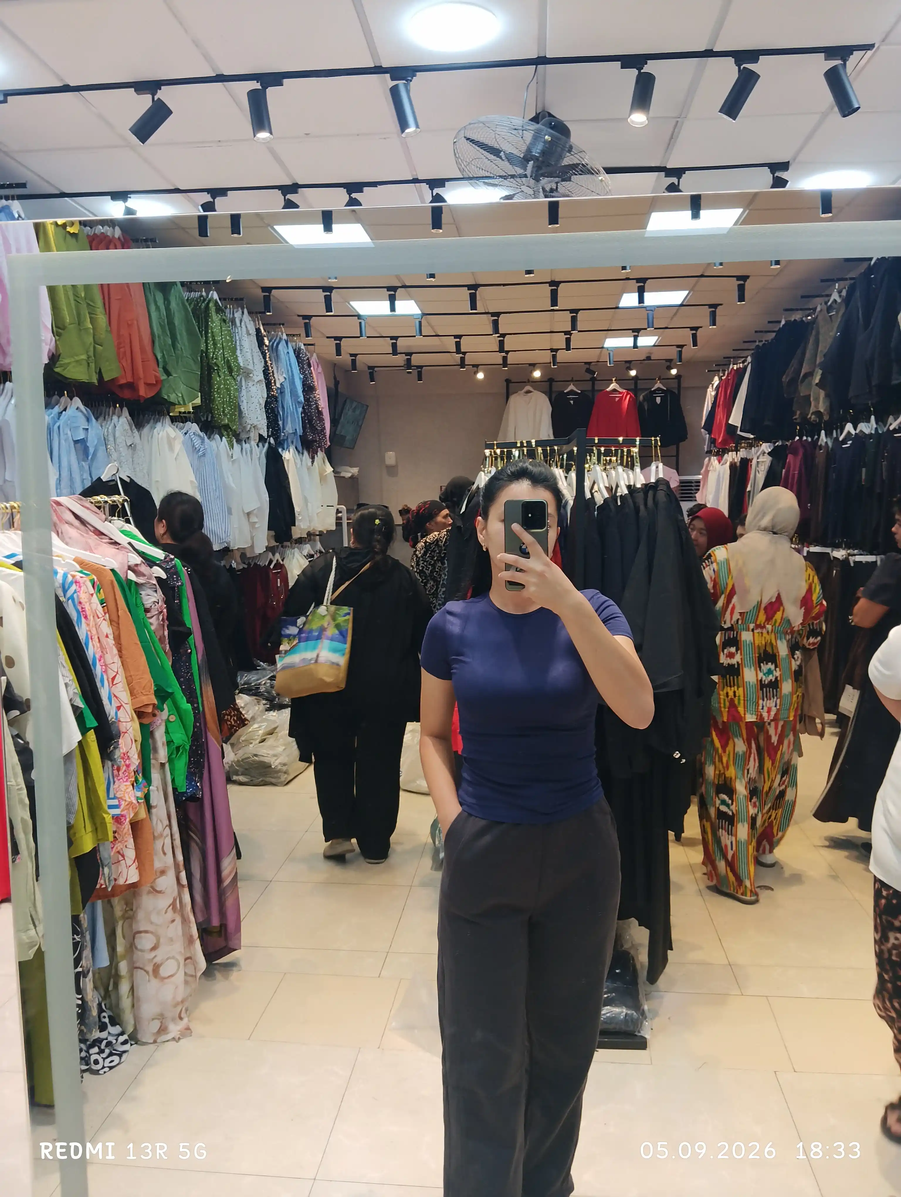 Kioko ayollar sport shimi, keng va to‘g‘ri sport shimi