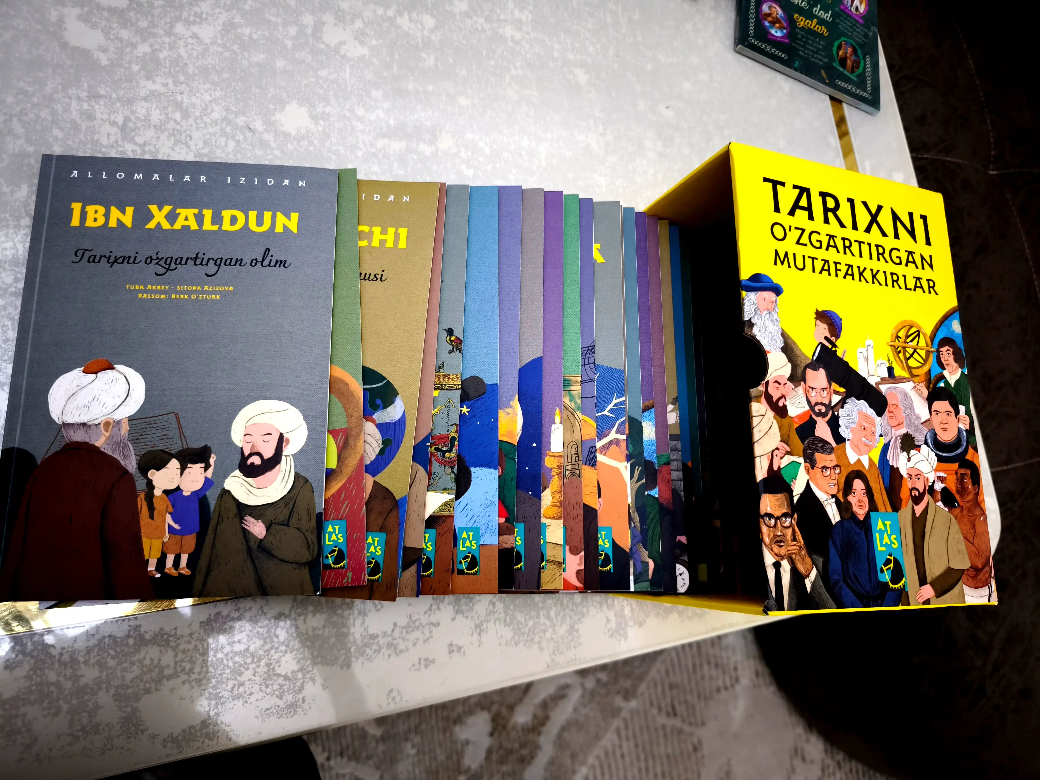 Тарихни ўзгартирган мутафаккирлар — 30 китобдан иборат болалар учун биографик китоблар