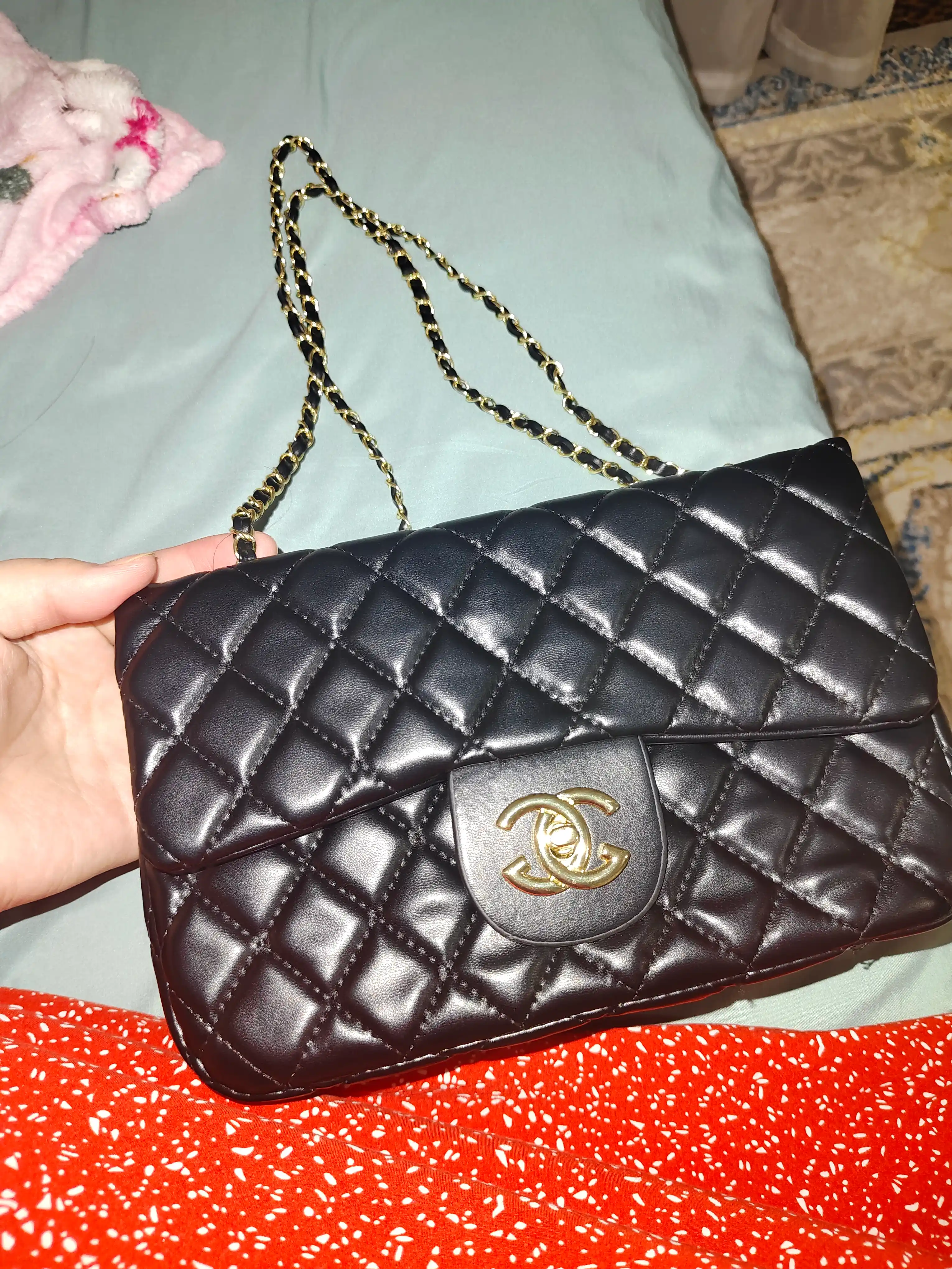 Chanel uslubidagi ayollar yelkama-sumkasi, mini Chanel debriyaj sumkasi