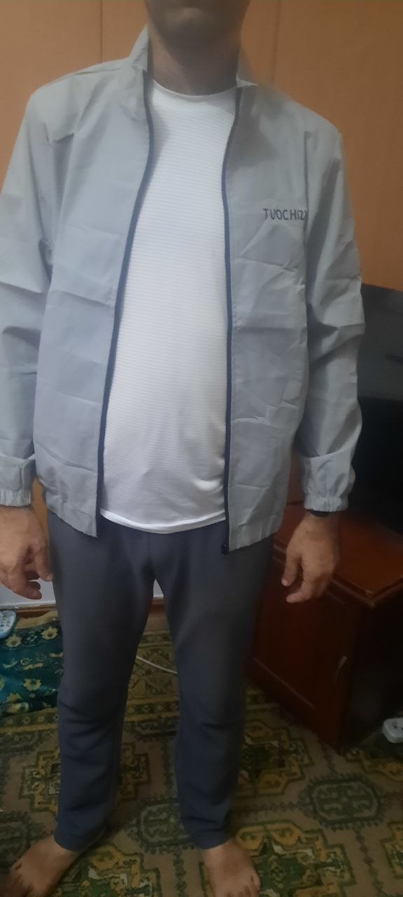 Erkaklar vetrovkasi, Yengil bahorgi-kuzgi bomber, Zamonaviy erkaklar kurtkasi