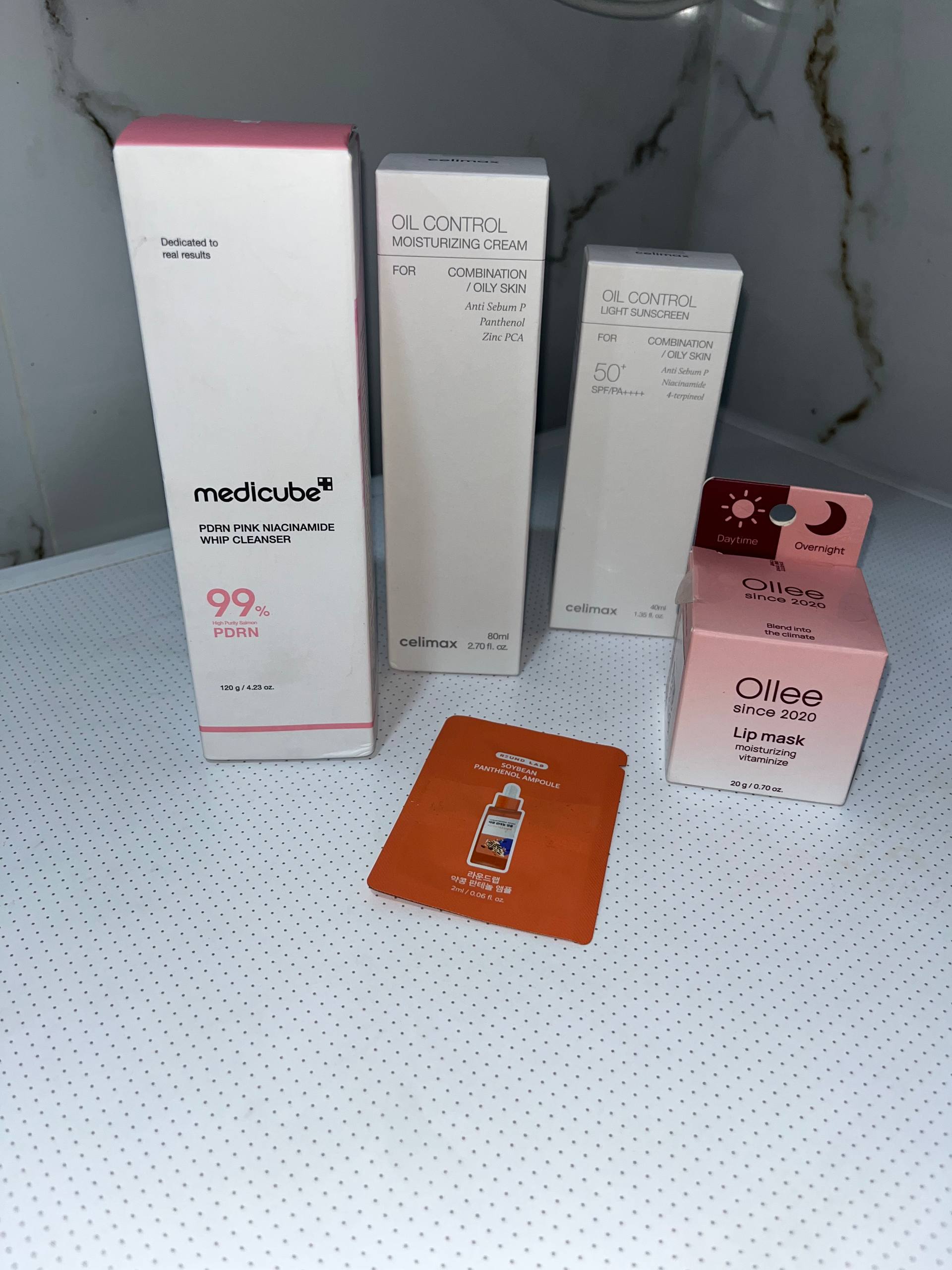 Medicube yuz tozalash vositalari: penka, PDRN va Kojic acidli gel - penka