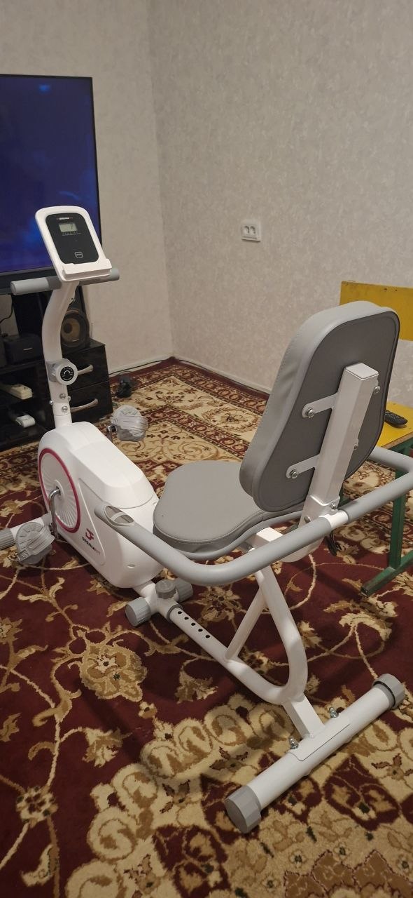 Велотренажер Dreamfit, для домашних кардиотренировок, DF-203,204,221 B