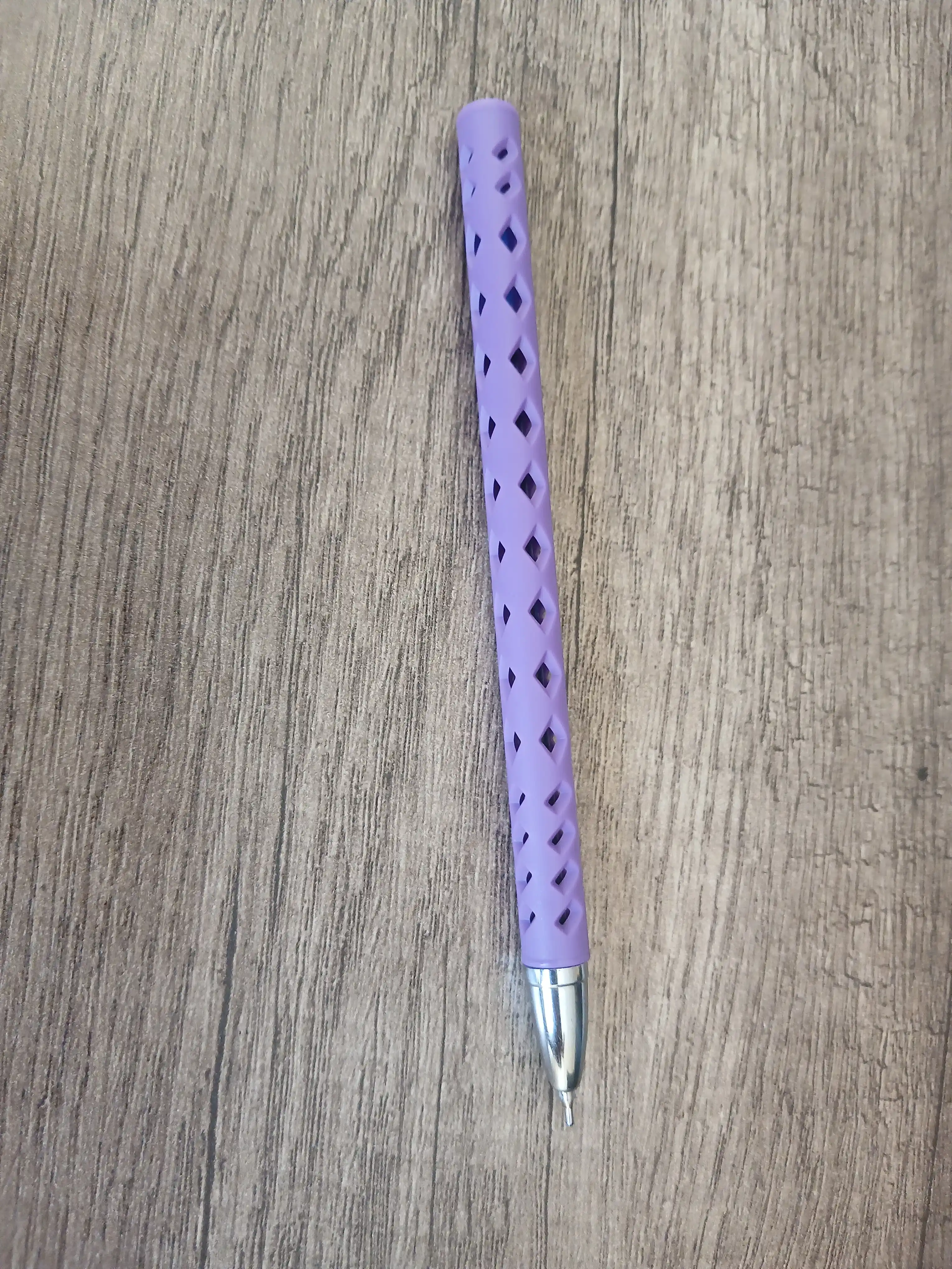 BRAUBERG Orient Color yog‘li sharikli ruchka korpus assorti 0,7 mm ko‘k art. 143001