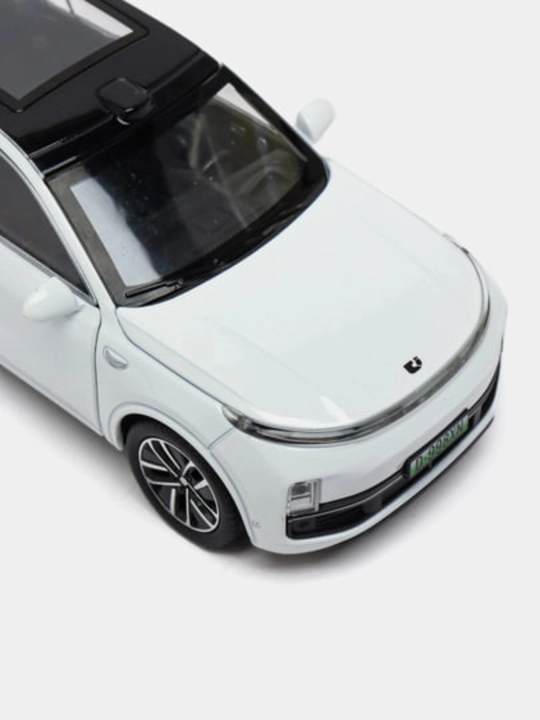 Li Auto L9 kolleksion metall o‘yinchoq mashinasi