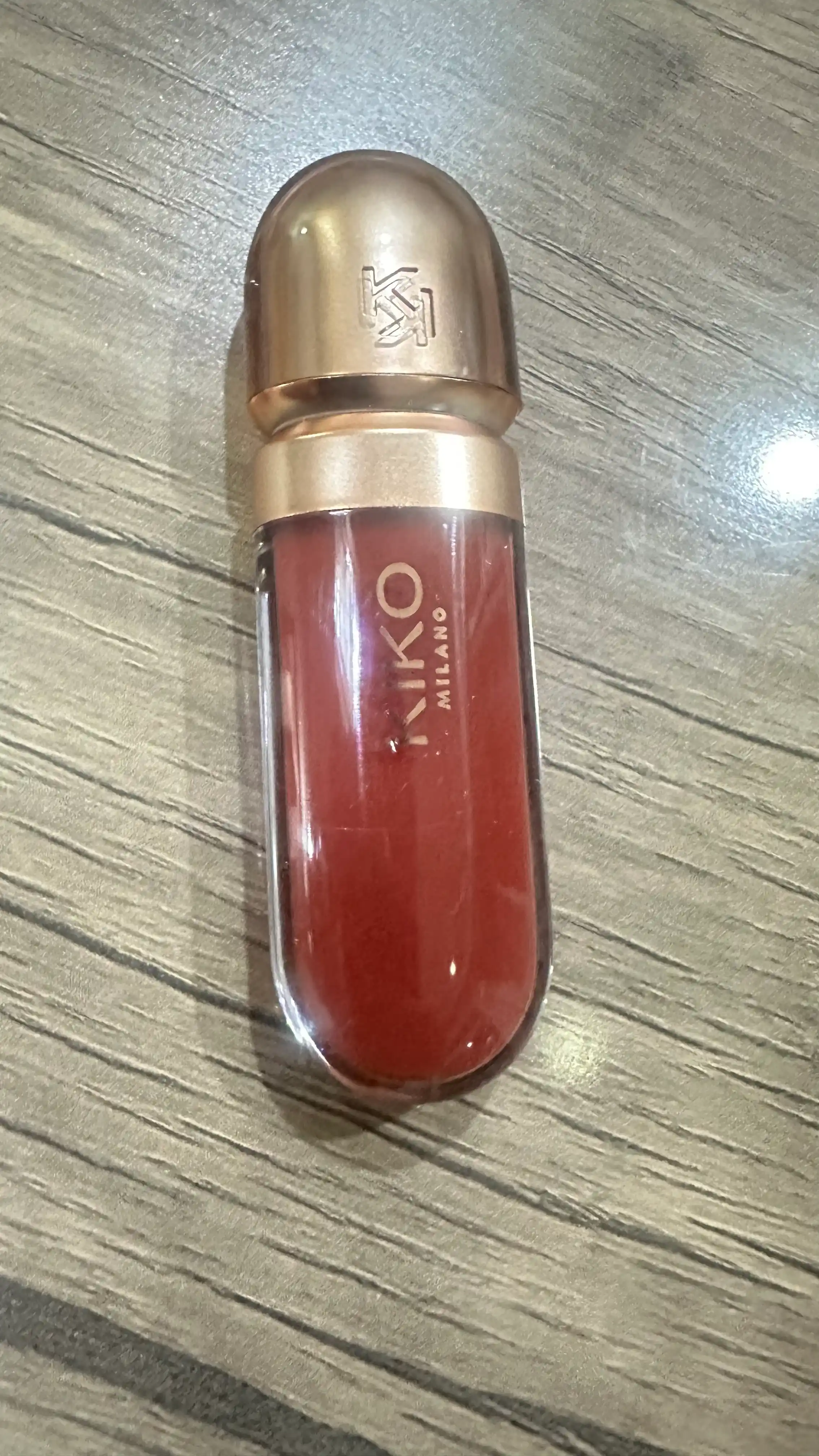 Kiki Milano lab bo‘yog‘i yaltirog‘i, 6.5 ml, 3D effektli