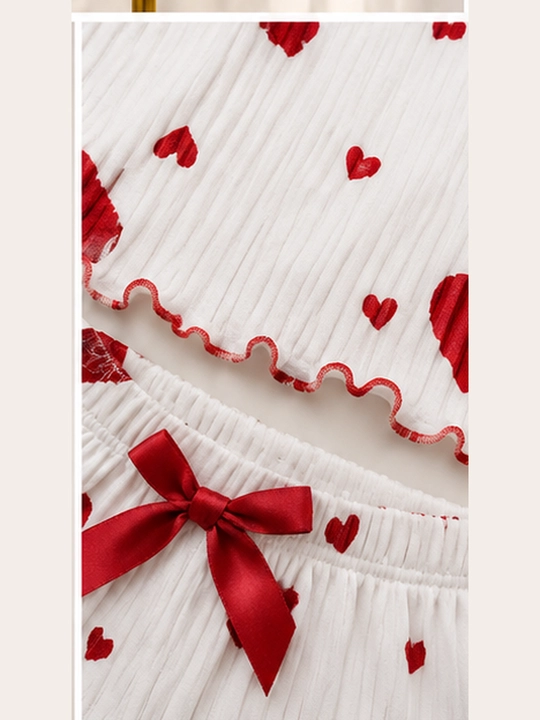 Ayollar uchun uy kiyimi komplekti, yurak naqshli top va shortik, 4 xil rang