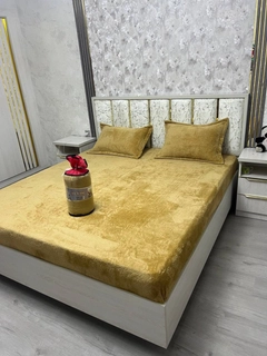 Бронзовый