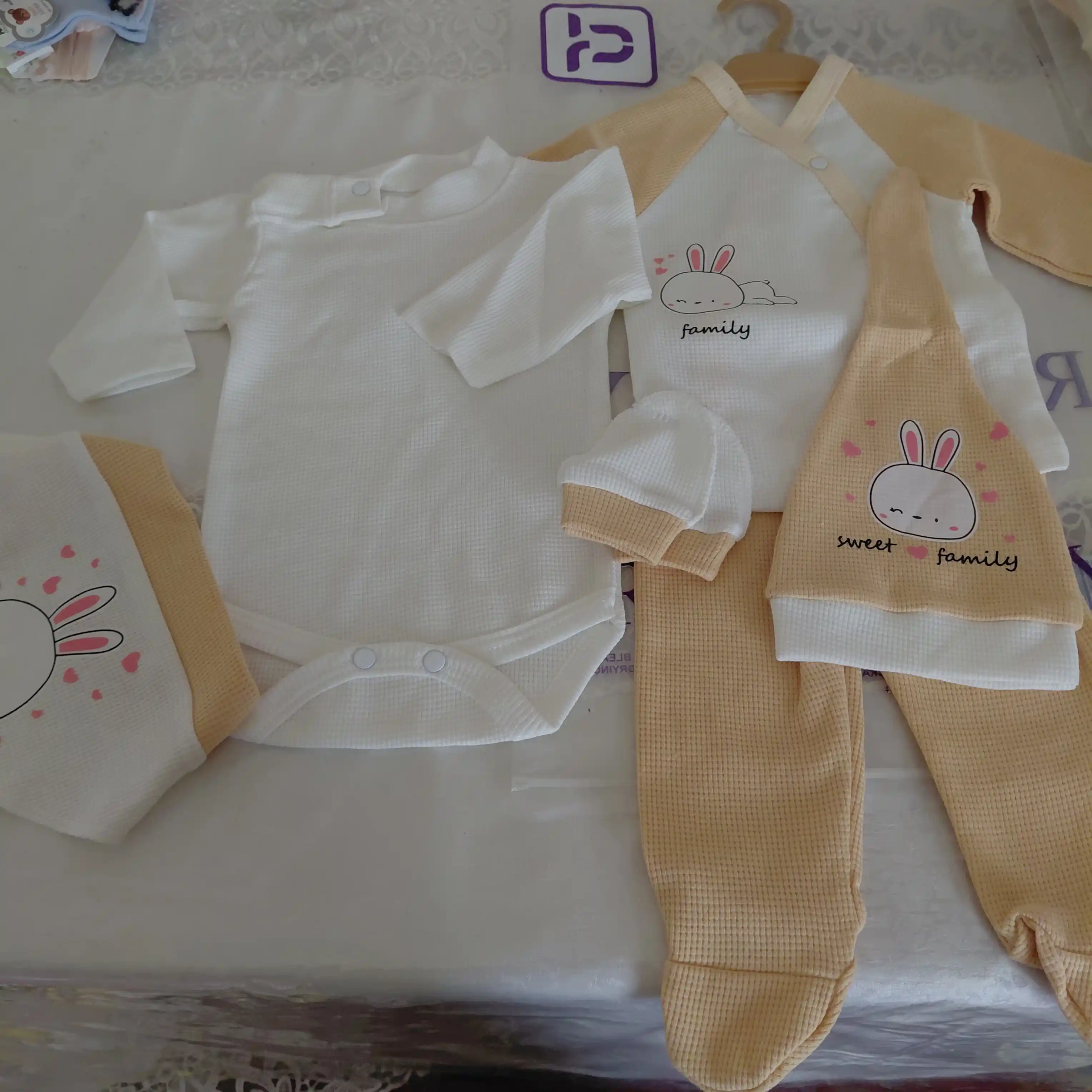 Комплект детской одежды из хлопка, состоящий из 6 предметов, подходит для осеннего сезона