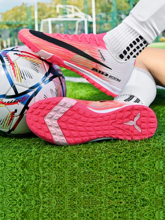 Erkaklar uchun qirq oyoqli futbol butsilari, mini-futbol va zal uchun, 35-45