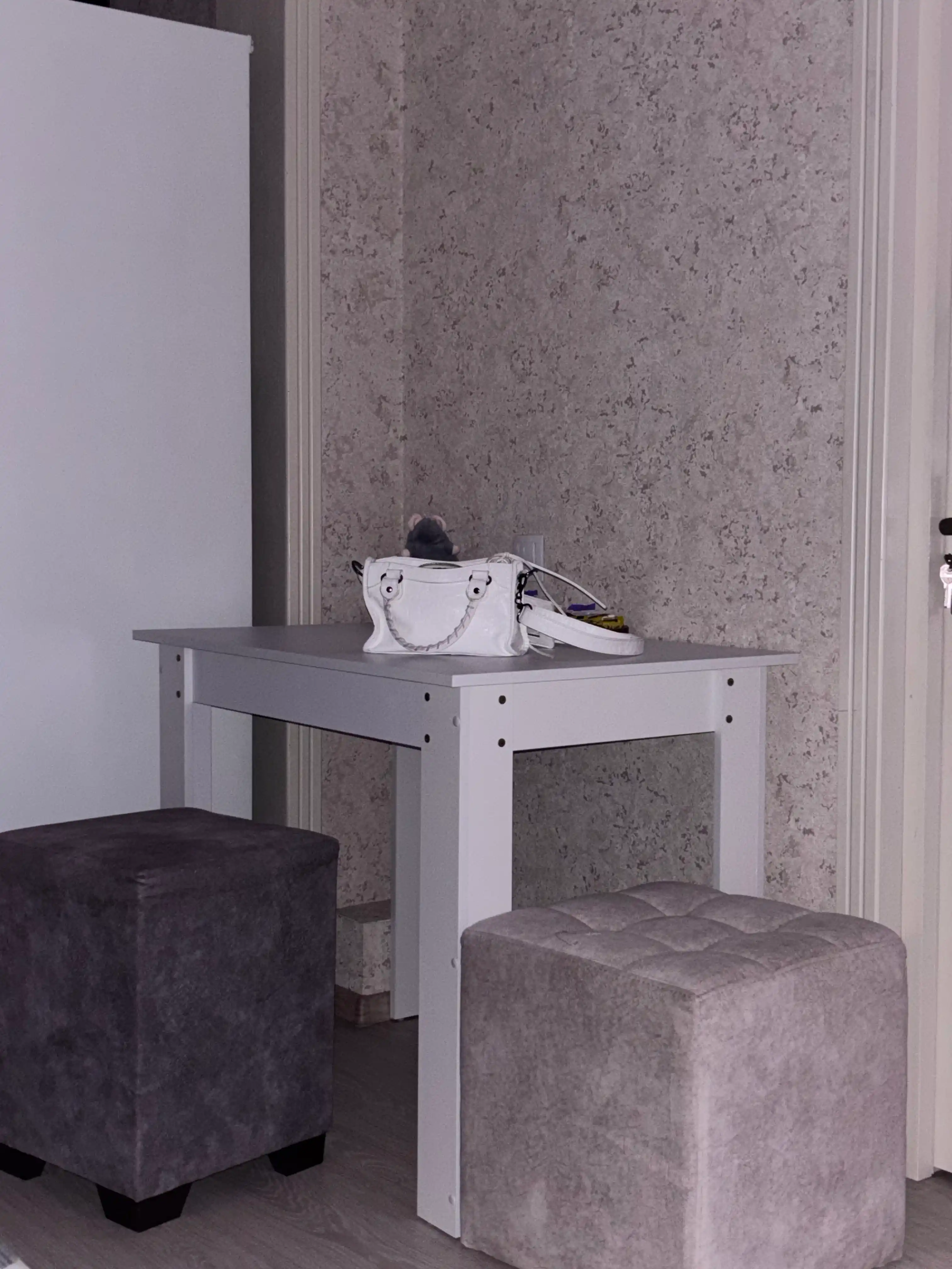 Oshxona va restoran cafelar uchun ixcham bo'lgan ovqatlanish stoli 95 sm * 65 sm * 76 sm