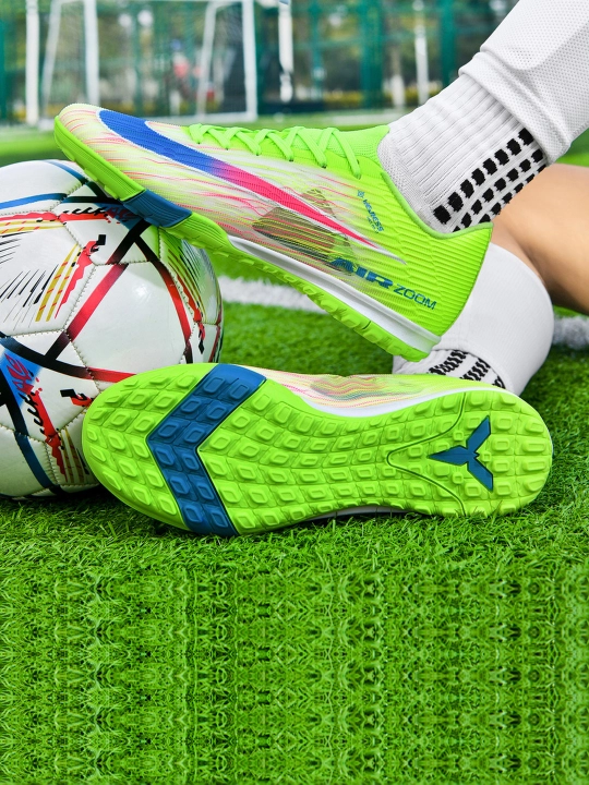Erkaklar uchun qirq oyoqli futbol butsilari, mini-futbol va zal uchun, 35-45