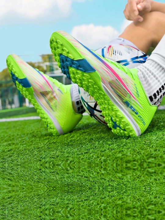 Erkaklar uchun qirq oyoqli futbol butsilari, mini-futbol va zal uchun, 35-45