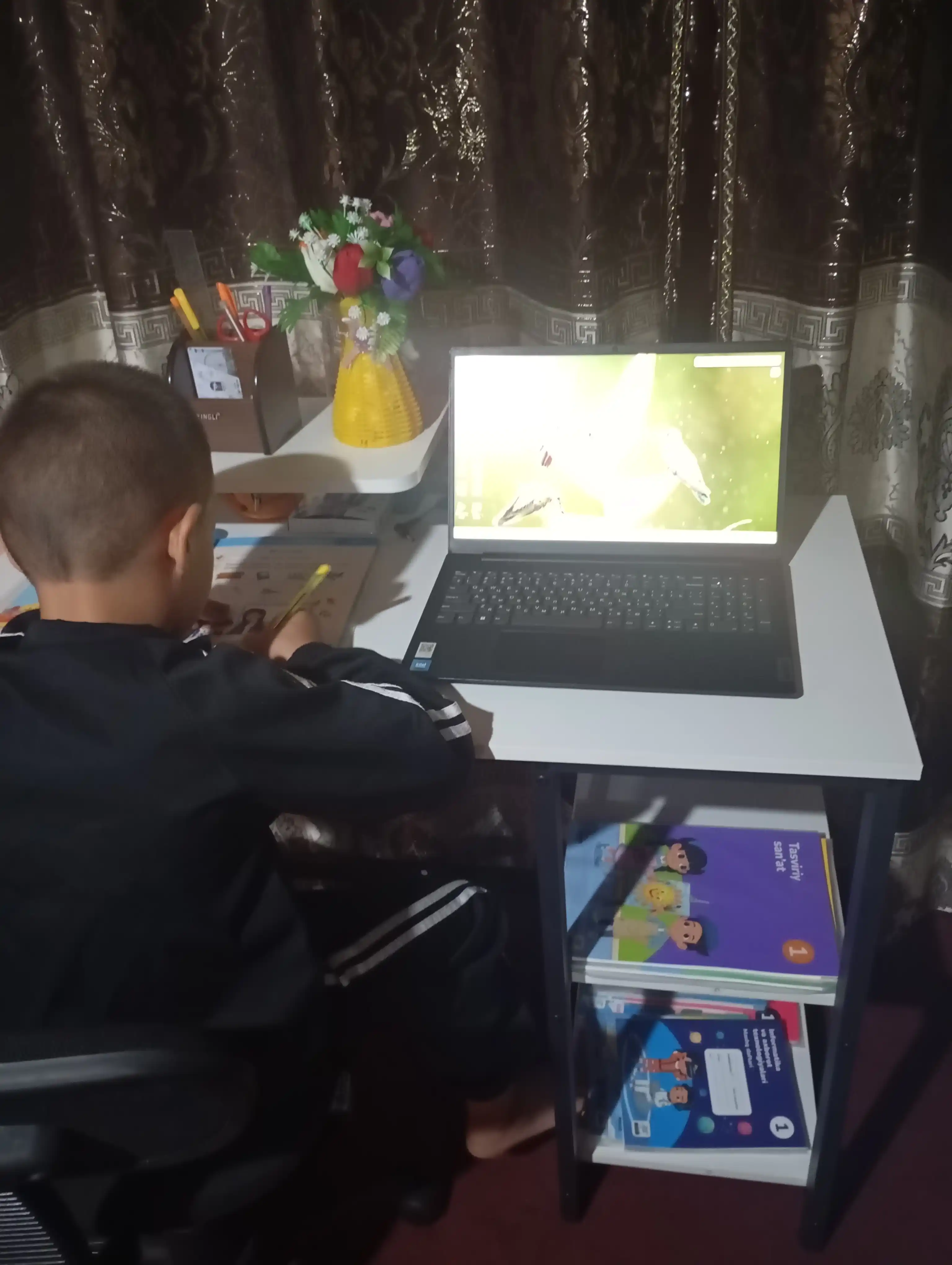 Стол с полкой для офиса, школы, ноутбука и компьютера, компьютерный стол