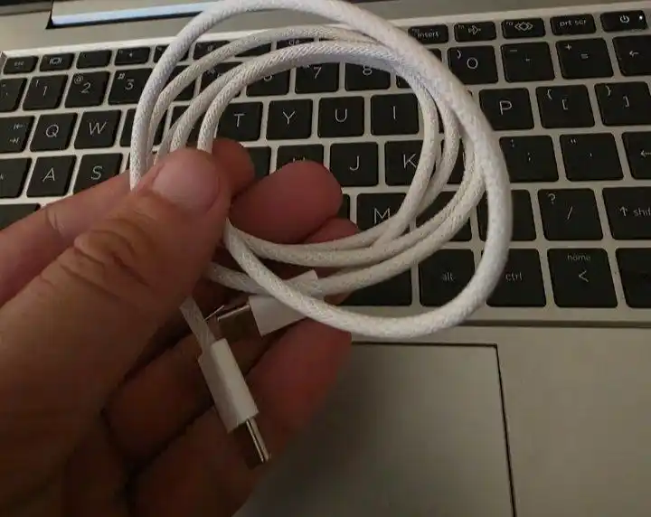 Кабель Type-C to Type-C проводной 60W для iPhone подходит для iPhone 15, 16 pro/pro max