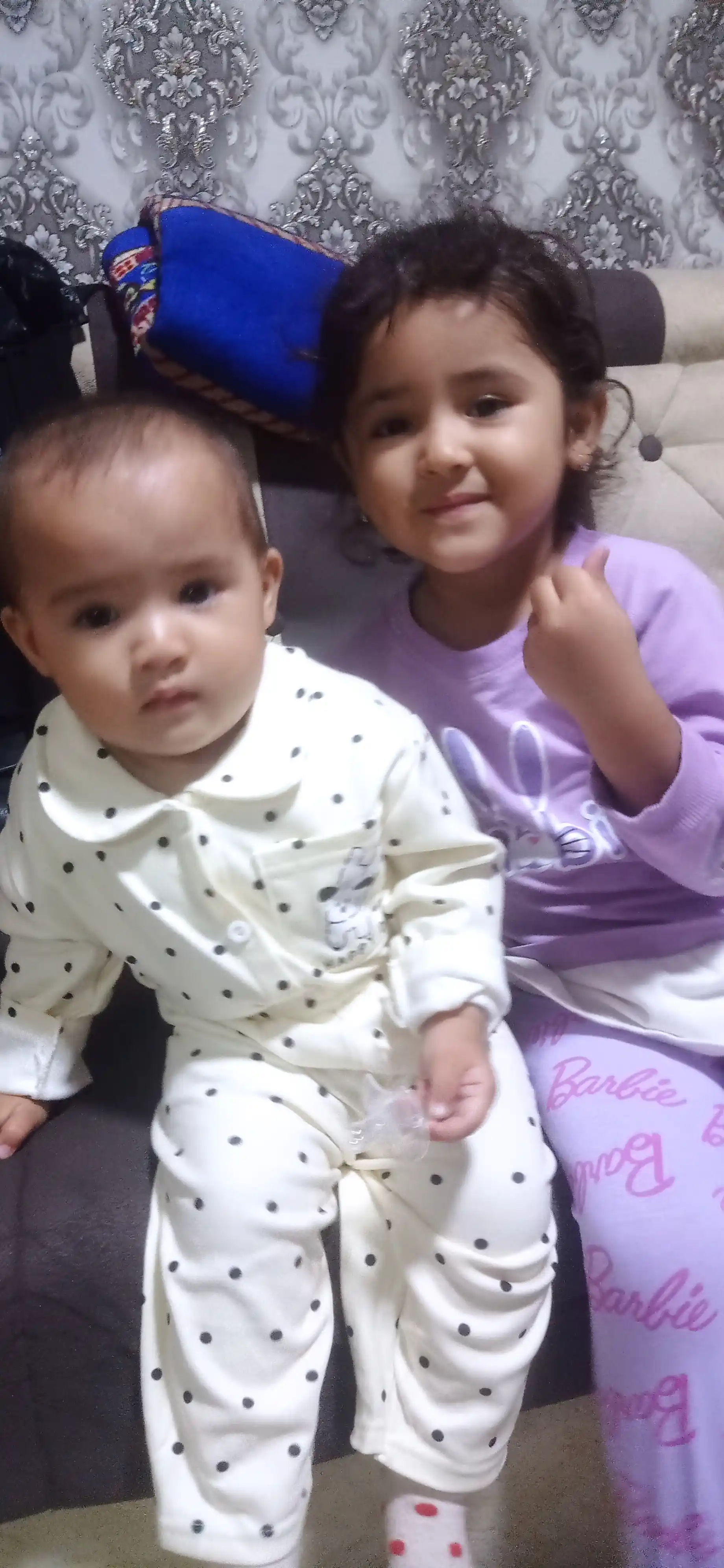 Qiz bolalar pijamasi