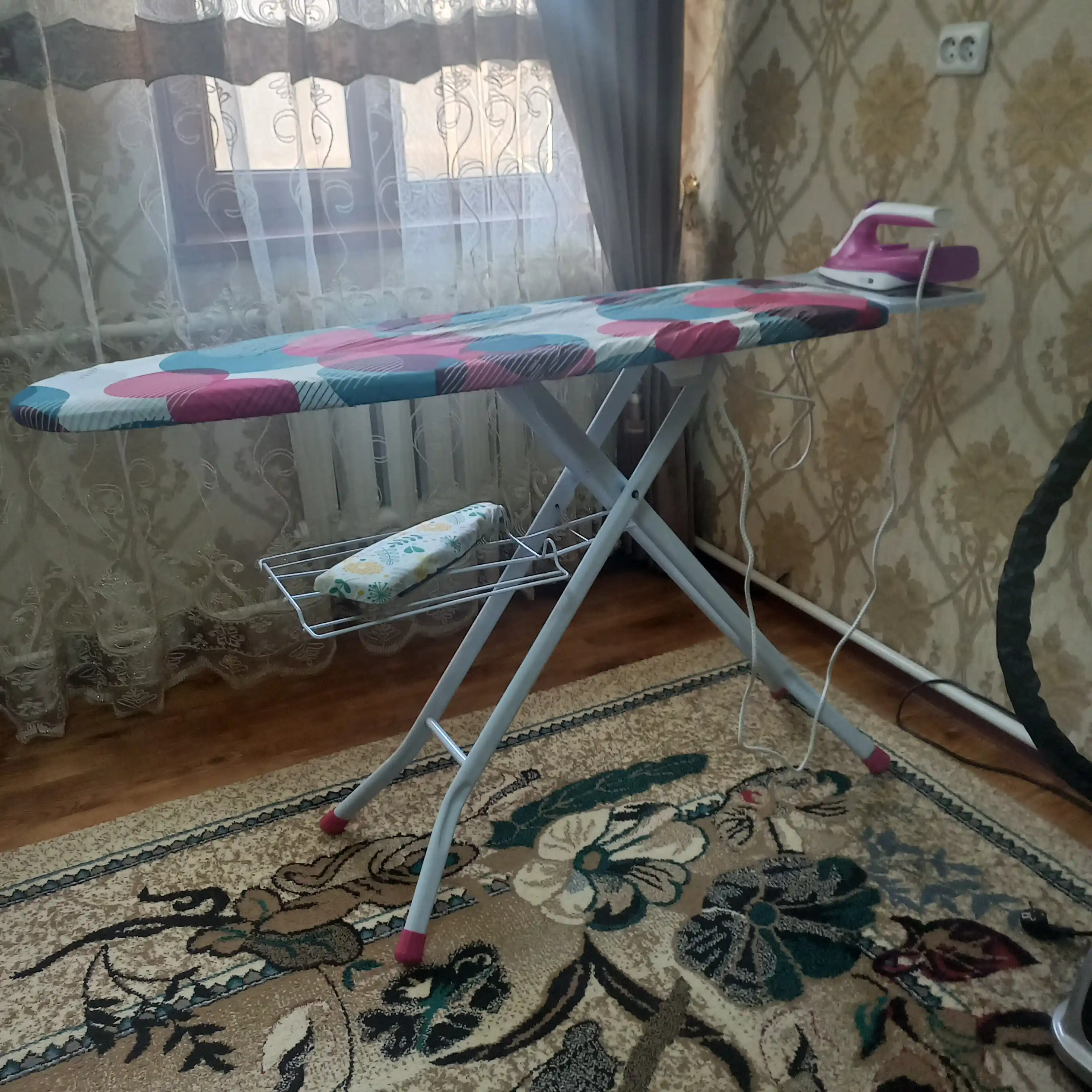 Dazmol stoli Sarayli Caprice