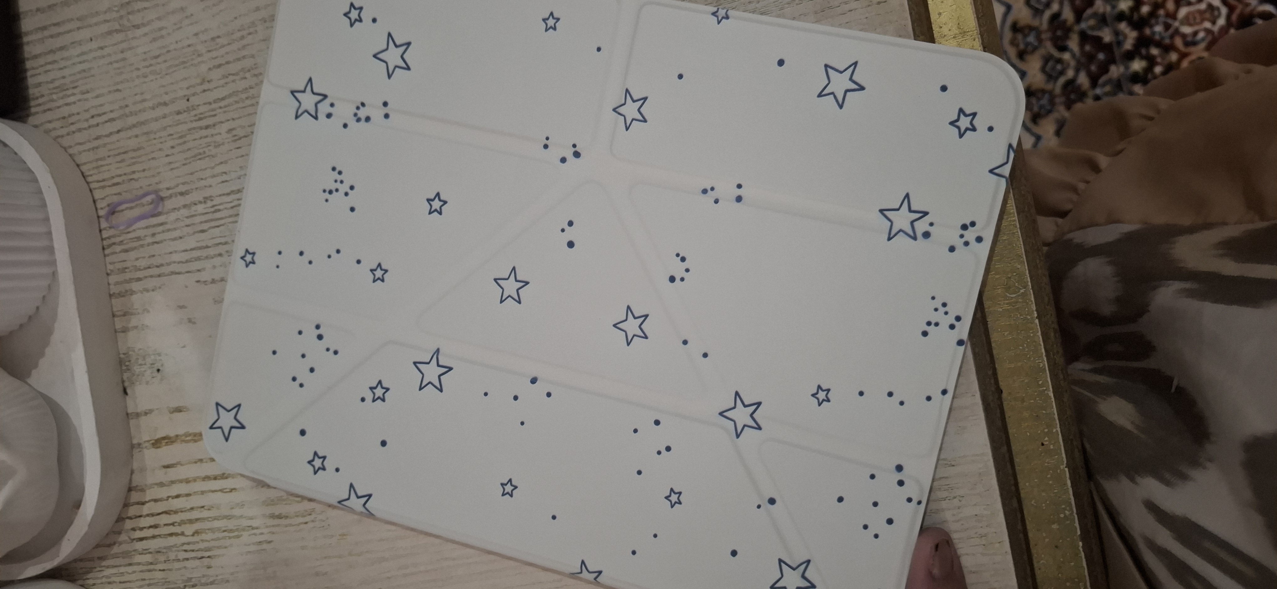 Чехол на iPad 11 A16 с магнитной крышкой, складывается в подставку 5 различными способами