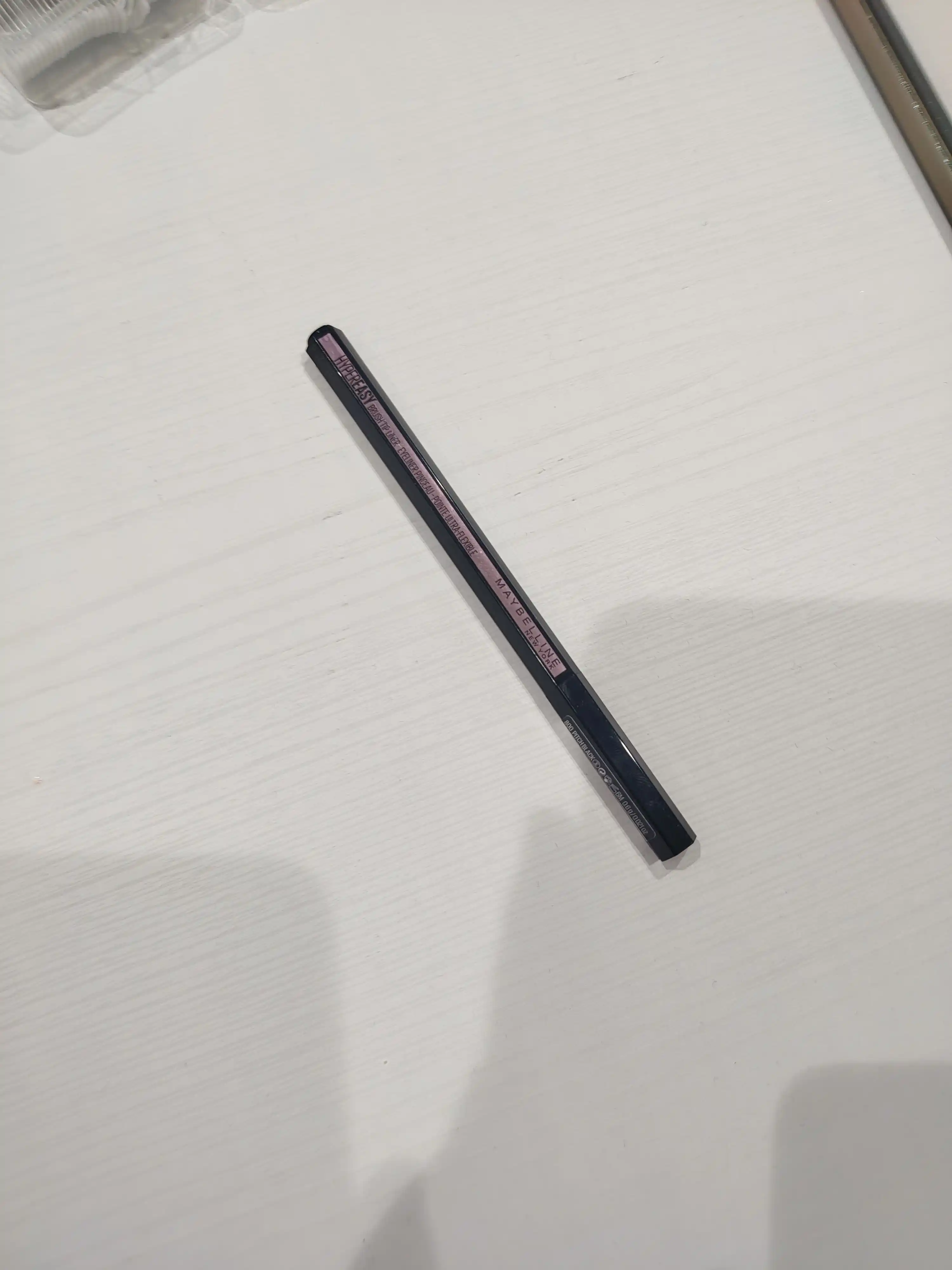 Ko'z uchun podvodka Maybelline New York Hyper Easy, rang 80 qora
