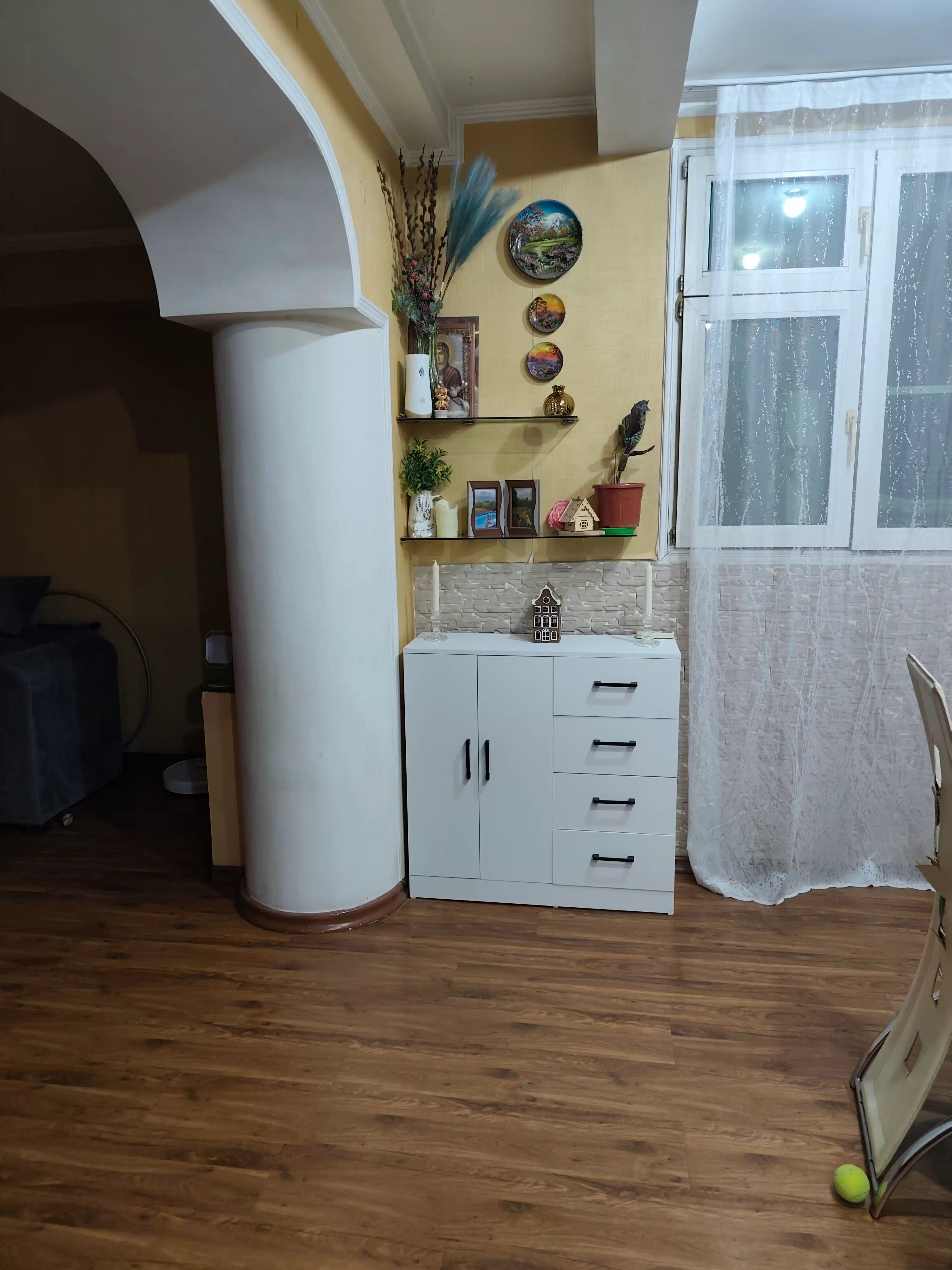 Комод-тумба универсальный KENTRA, с дверцами и ящиками, полностью собранный, ЛДСП Россия