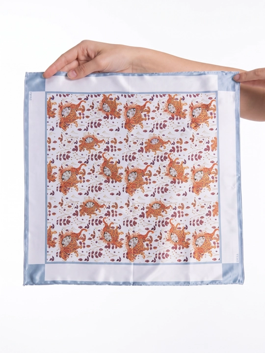 UMA ayollar uchun printli kvadrat ro‘mol, ipakdek mayin mato