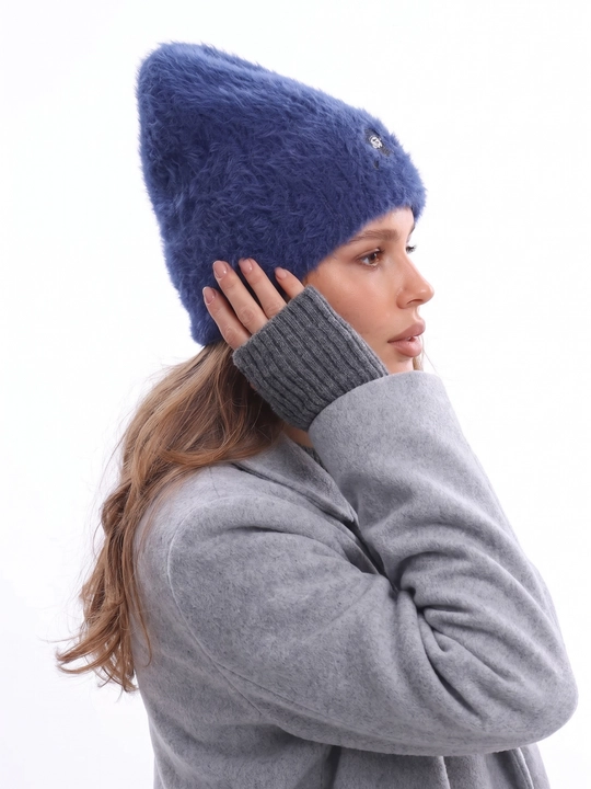 UMA ayollar uchun kashtali va qaytarma qismli yumshoq beanie shapkasi