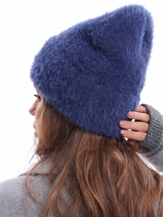 UMA ayollar uchun kashtali va qaytarma qismli yumshoq beanie shapkasi
