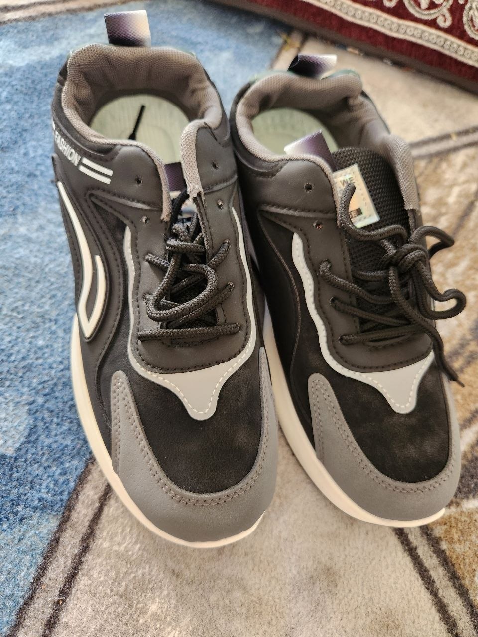 Krossovkalar erkaklar uchun, erkaklar oyoq kiyimi, erkaklar krossovkasi, o'lcham 39-44