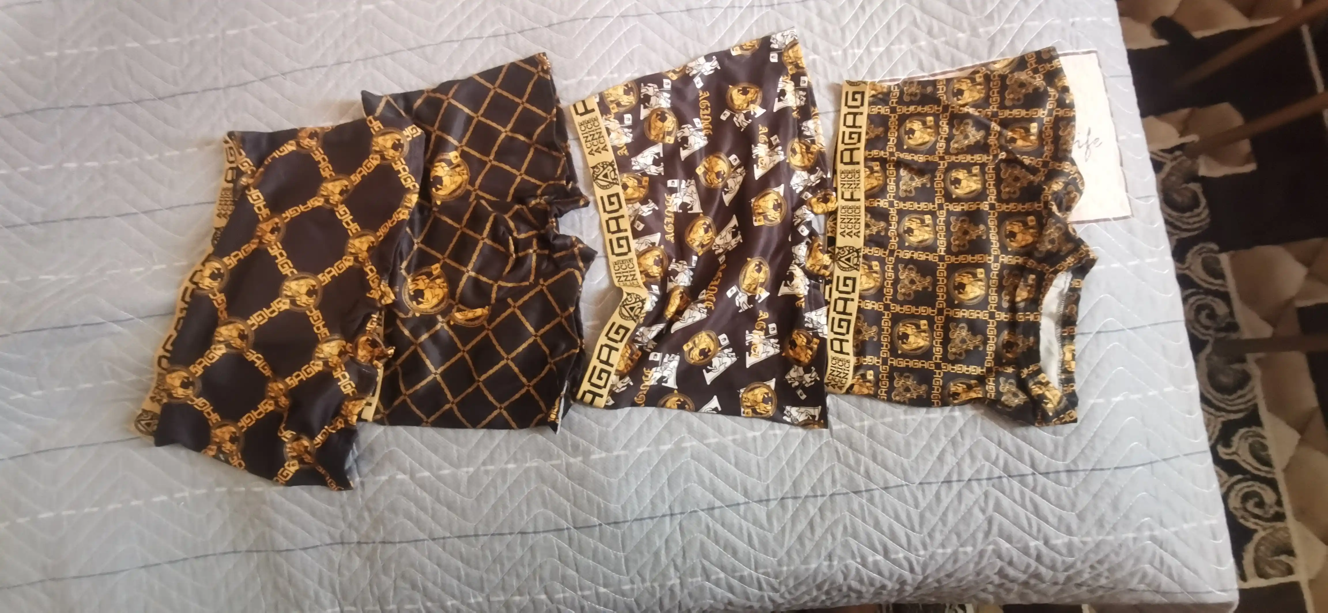 Erkaklar trusiklari, bokserlar, to‘plam, tabiiy materialdan, to'plamda 4 dona