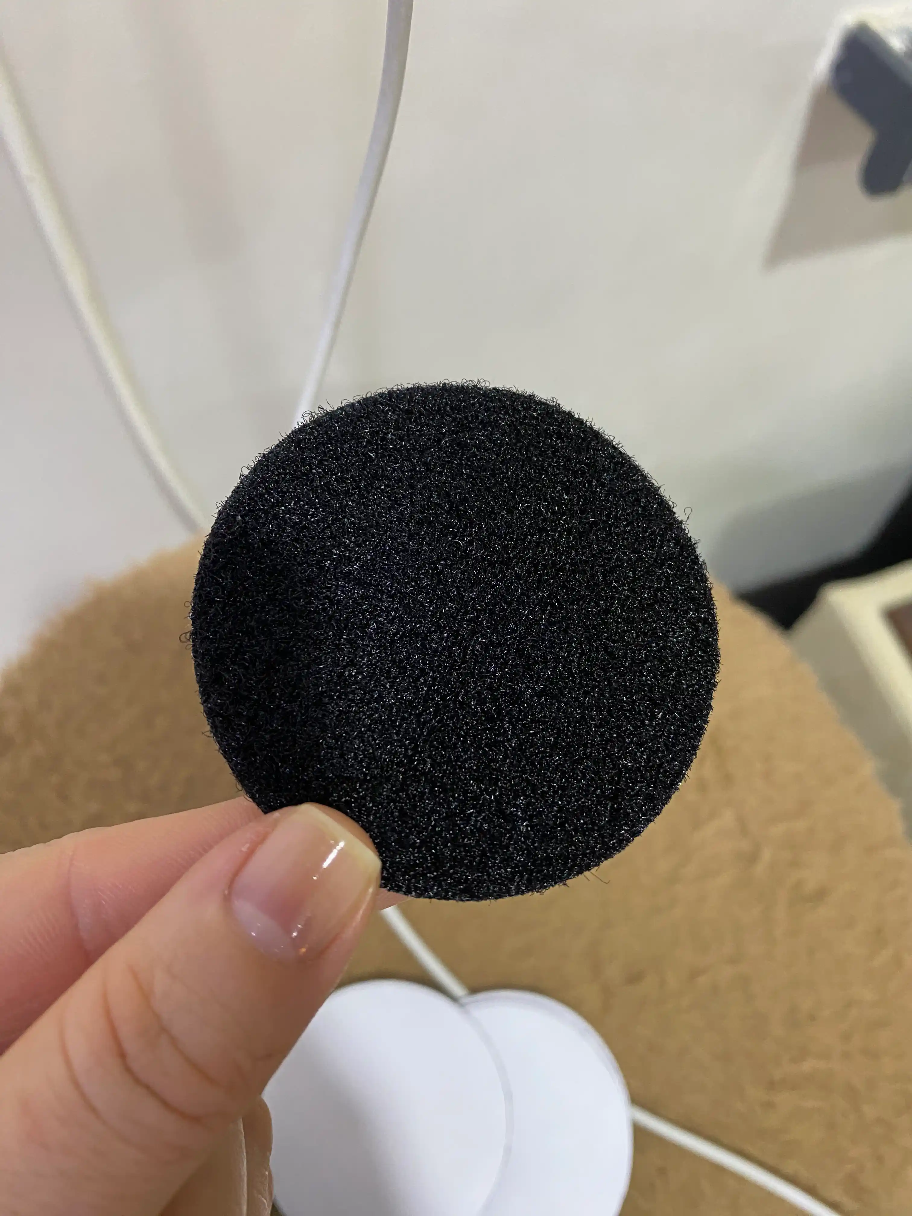 Gilam uchun 60 mm li yopishqoq fiksator - o‘zi yopishadigan dumaloq Velcro, sirpanish