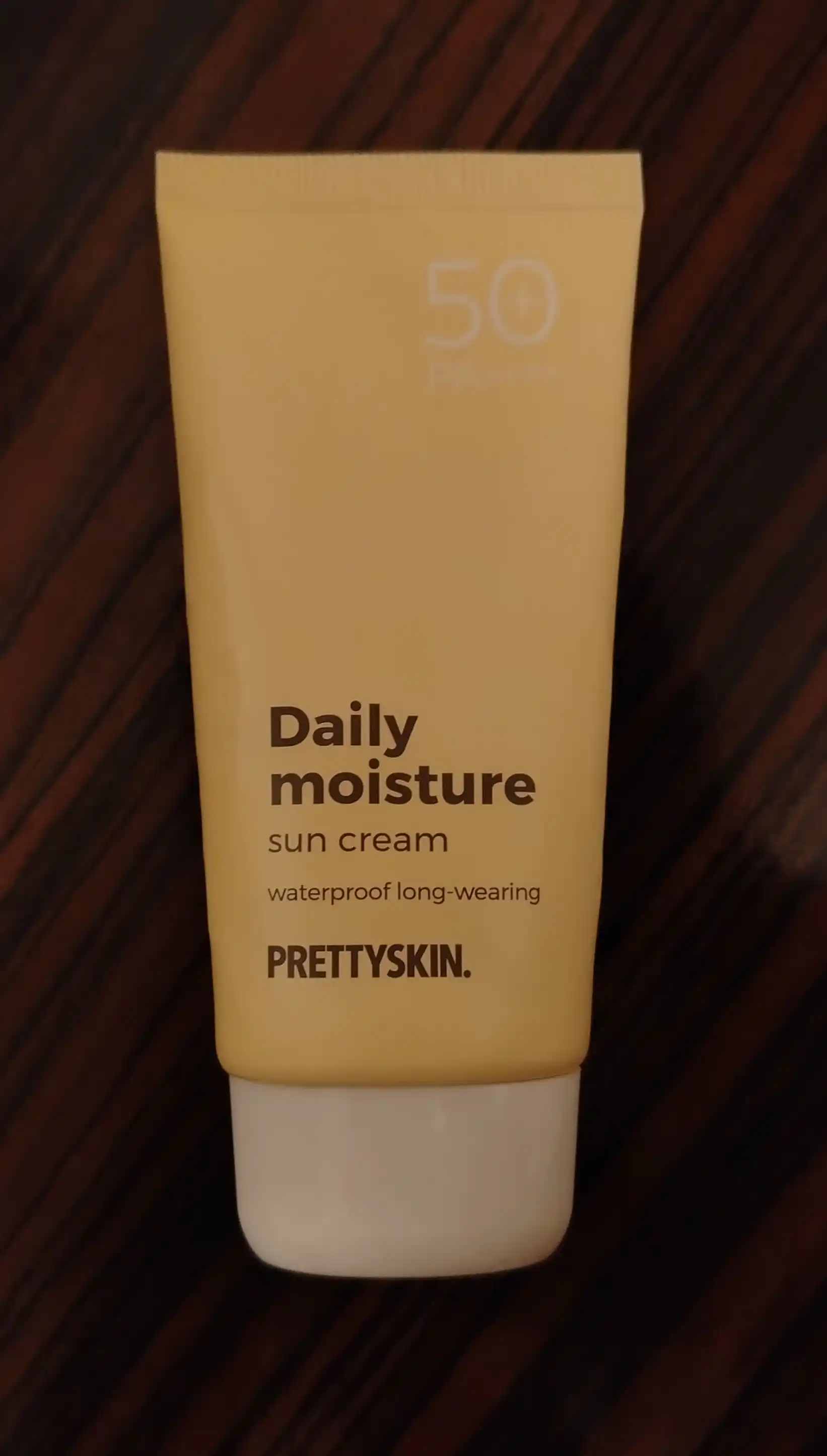 Pretty Skin Yuz uchun namlovchi, quyoshdan himoyalovchi krem SPF50+ PA++++ 4 xil, 70 ml