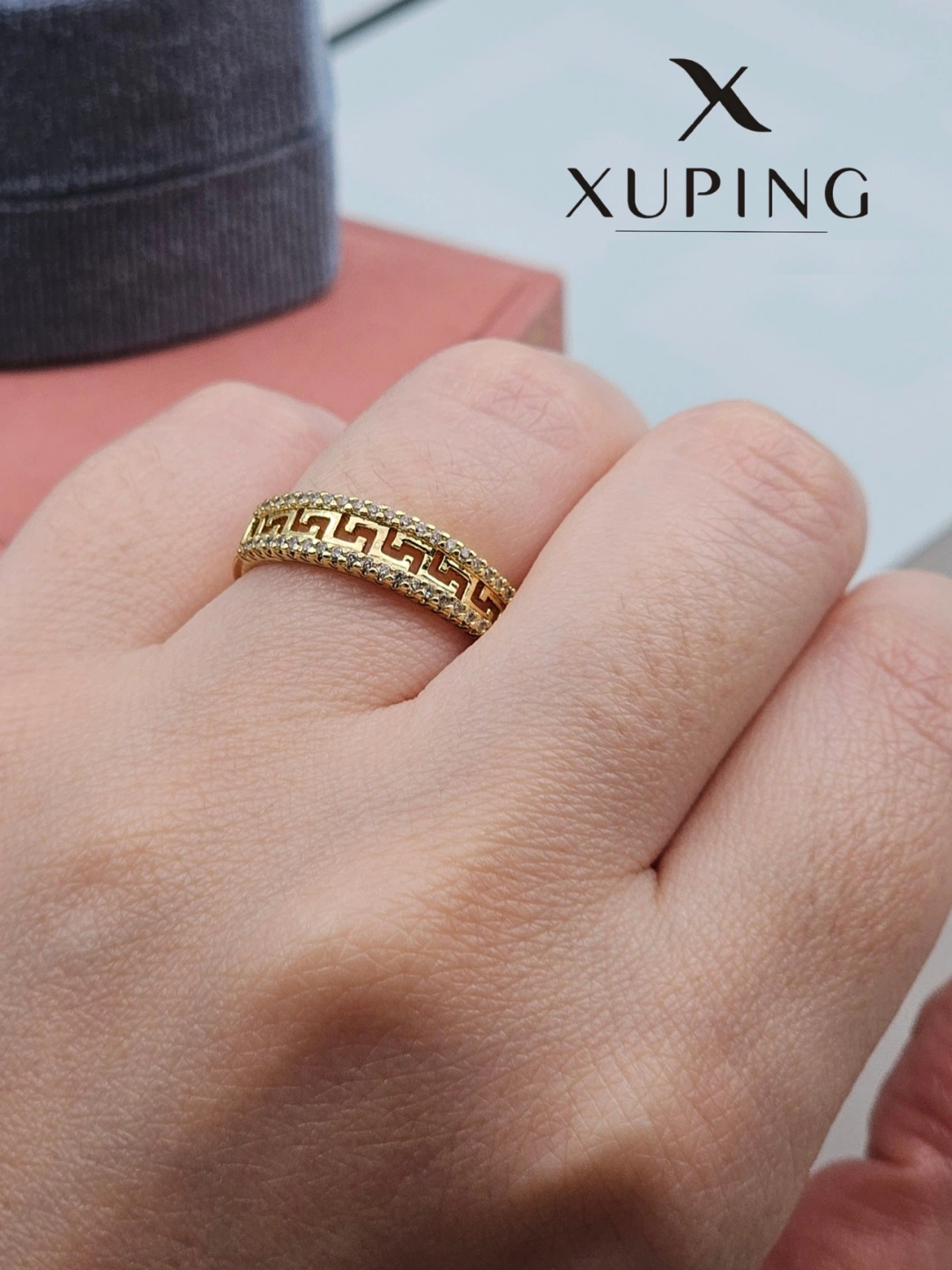 Xuping brendining ayollar va qizlar uchun uzuklari - 