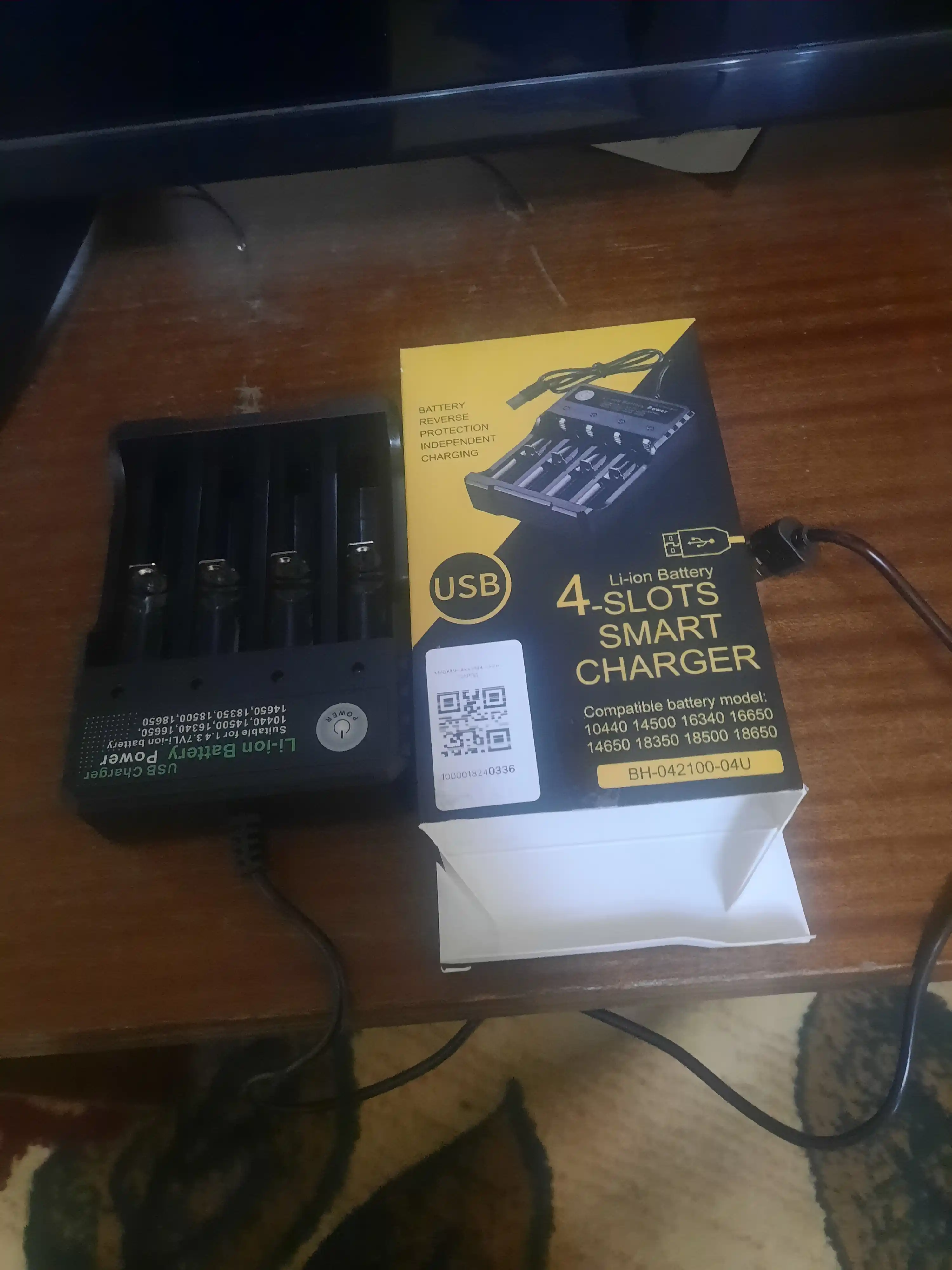 Зарядное устройство USB для аккумуляторных батареек