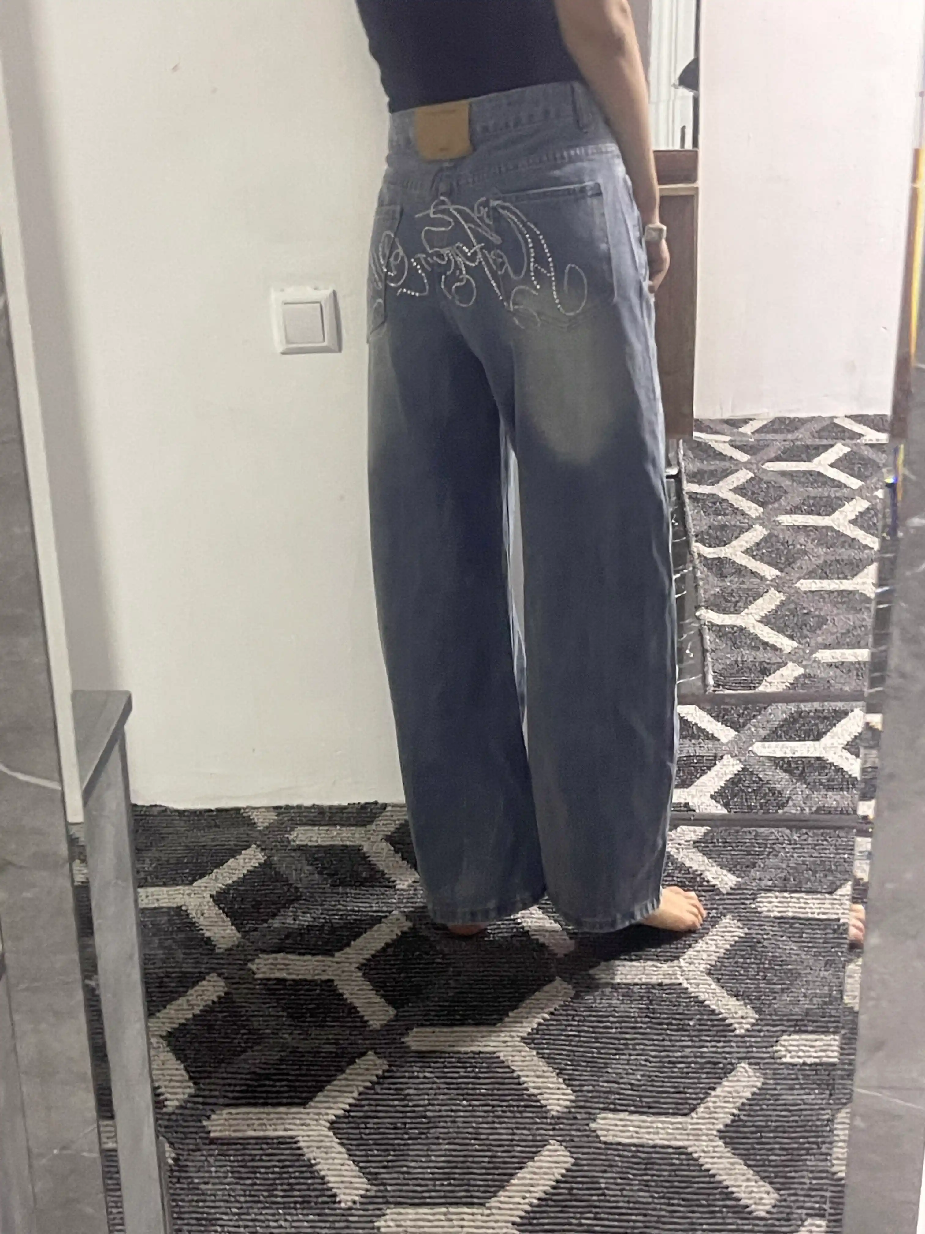Ayollar uchun Y2K boyfriend uslubidagi jinsi shim, street style