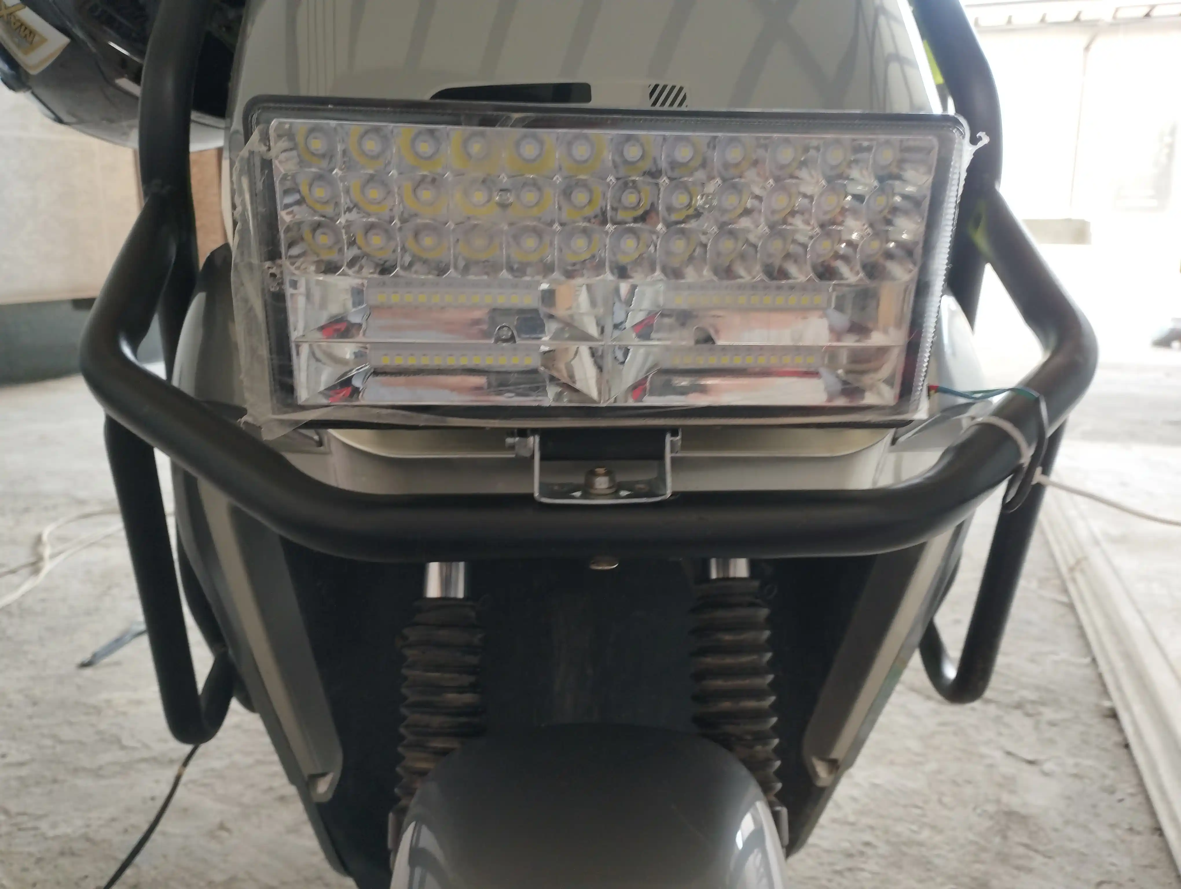 Elektr skuterlar va skuterlar uchun faralar, LED faralar (12V-80V), suv o‘tkazmaydigan