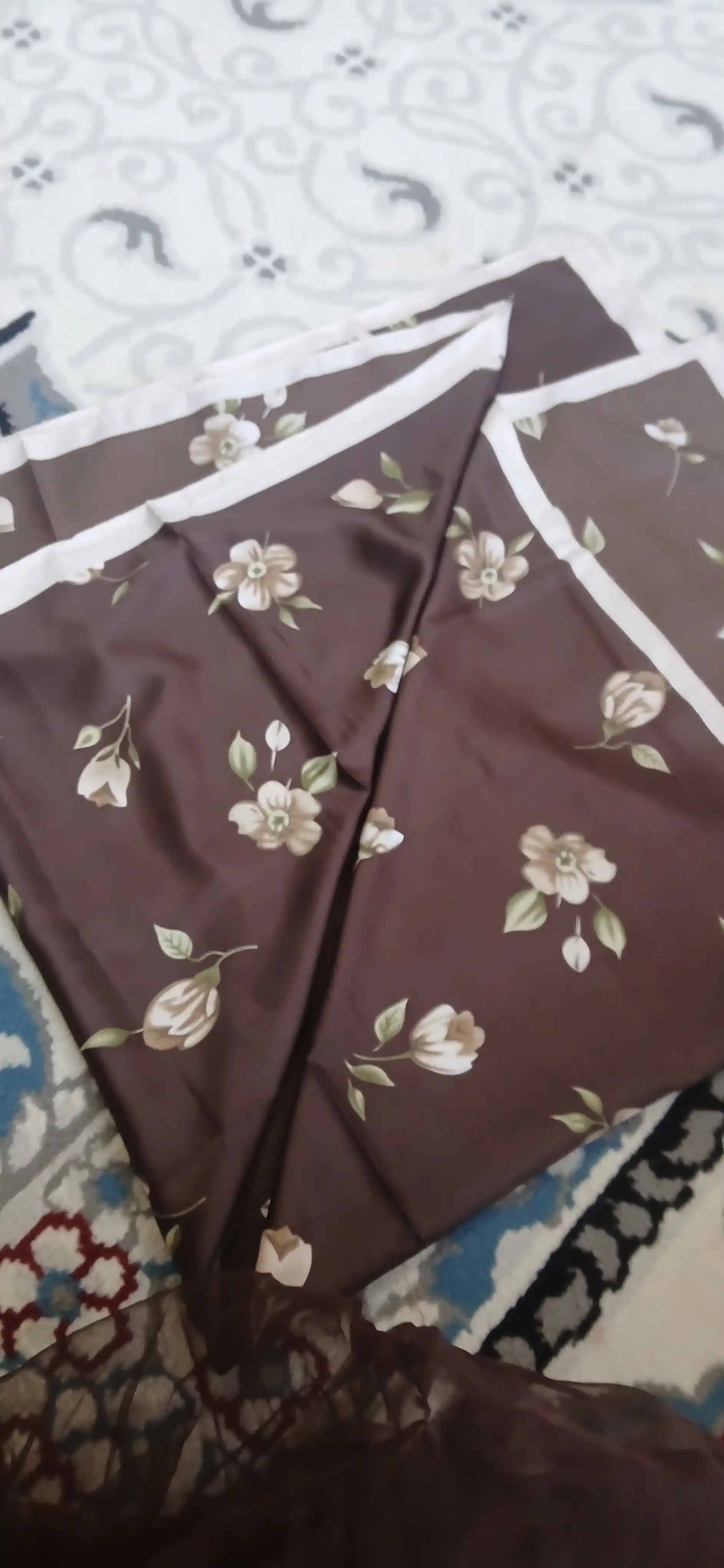 Ayollar ipak ro‘molchasi, hijob, sharf, 90 x 90 sm