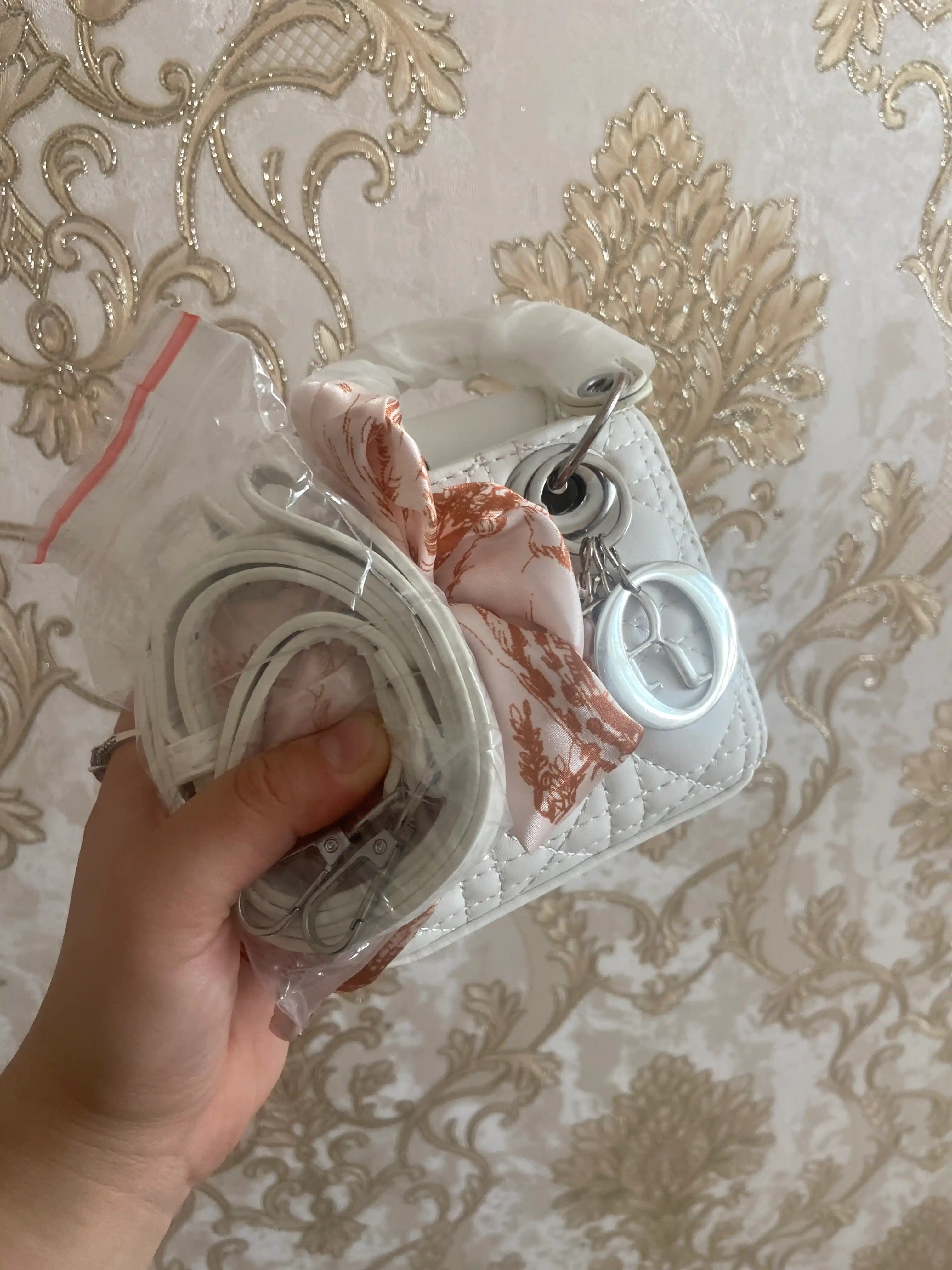 Dior uslubidagi ayollar mini-sumkasi