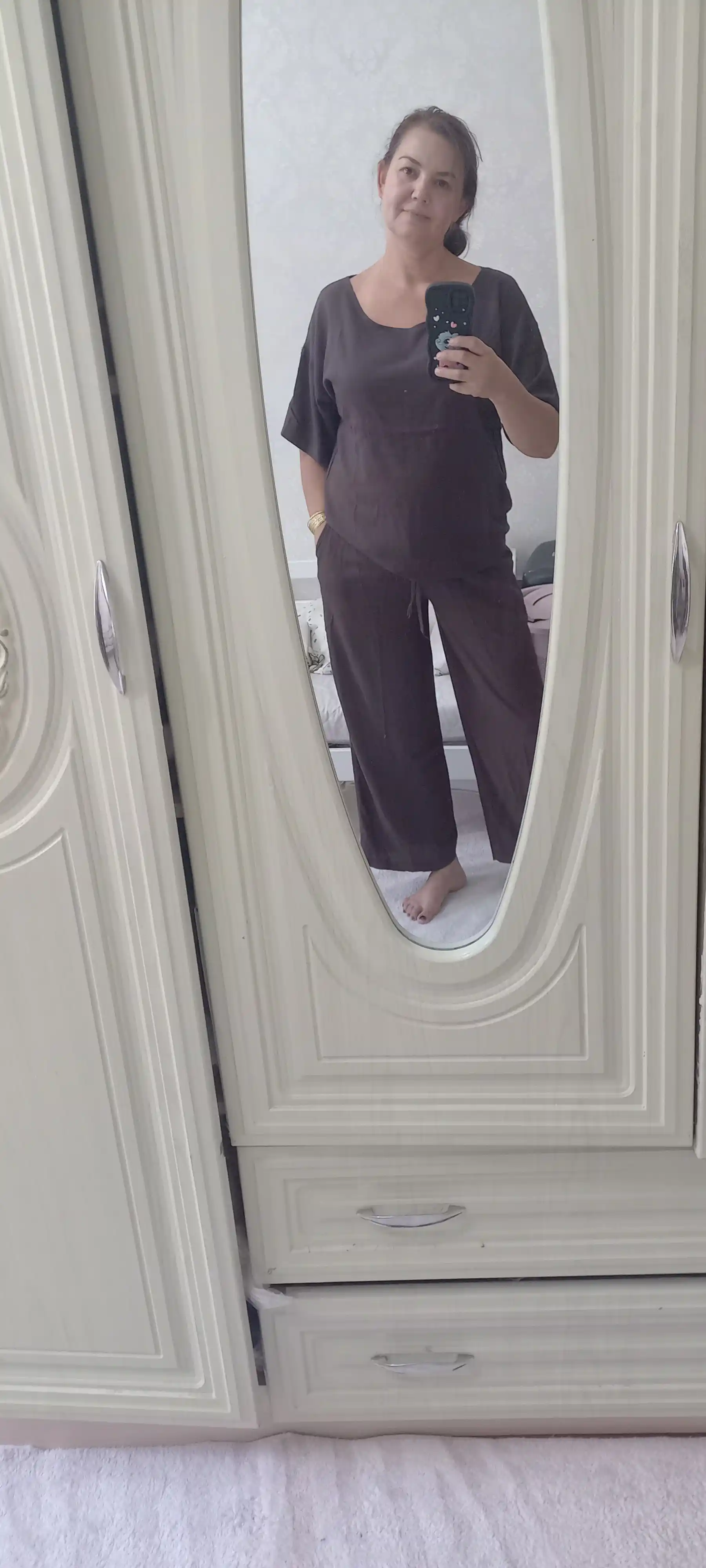 Ayollar uchun zig‘ir matoli dvoyka oversize — yozgi keng shimli kostyum