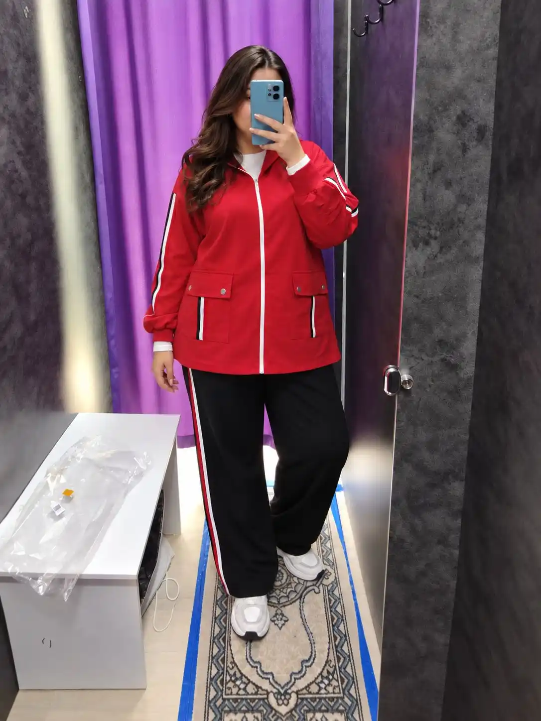 Ayollar kostyumi ikki qismli oversize xudi, keng shim, casual zamonaviy sport kiyim