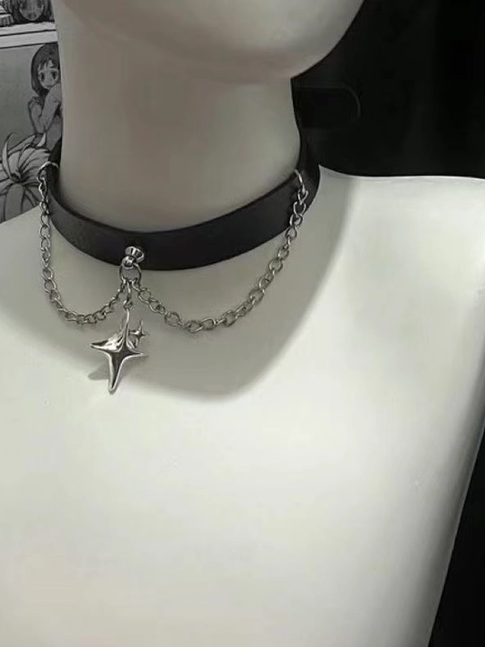 Gotika va pank uslubidagi choker, kapalak, yurak, xoch va boshqa bezakli modellar