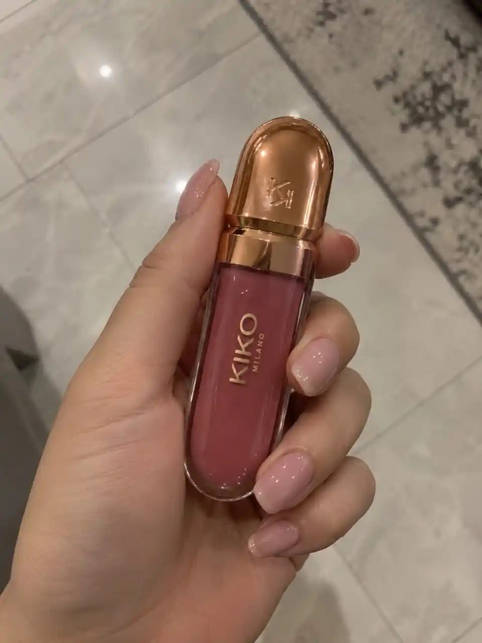 Kiki Milano lab bo‘yog‘i yaltirog‘i, 6.5 ml, 3D effektli