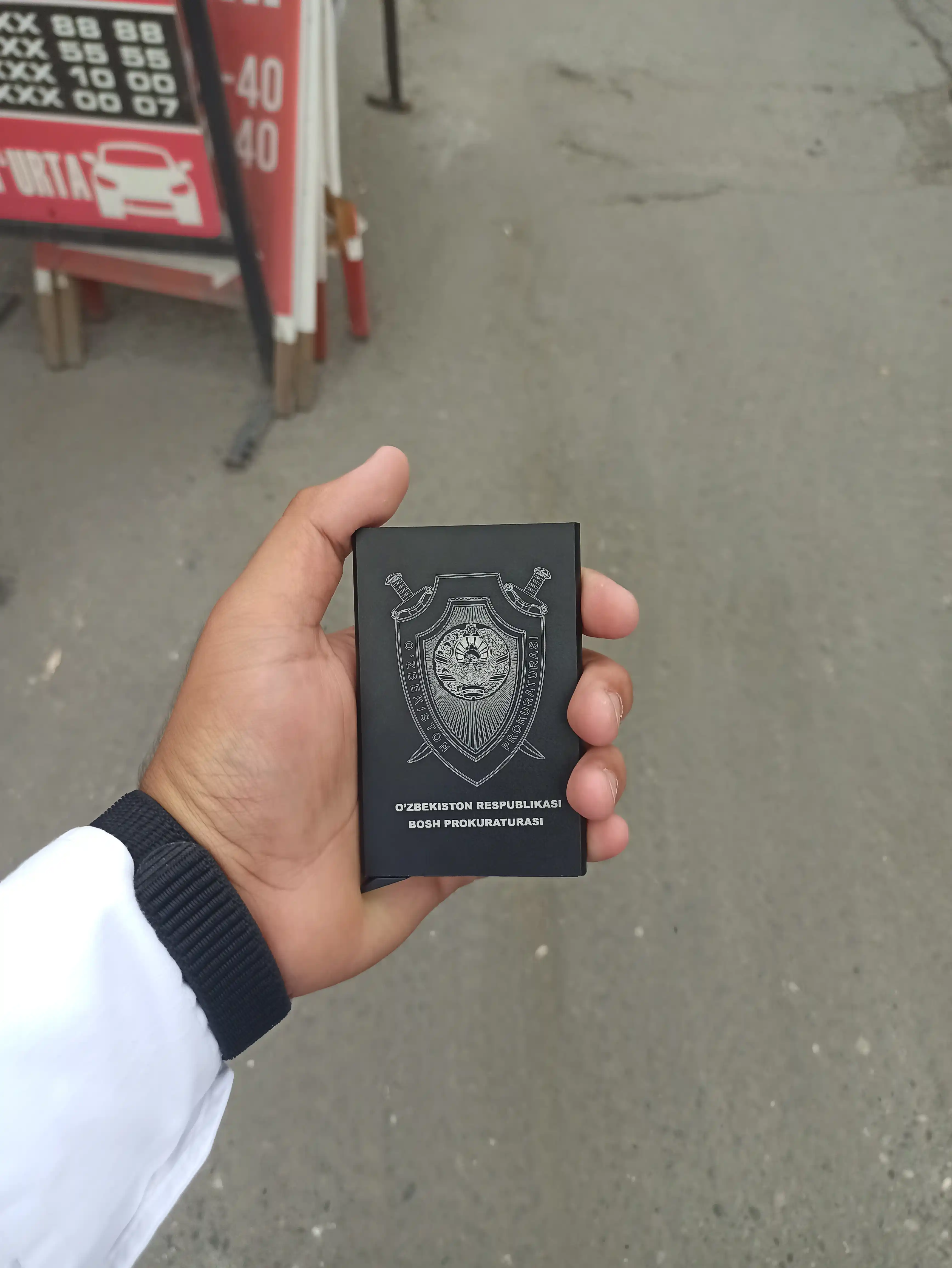 RFID, plastik kartalar, tashrifnomalardan himoyalangan kartalar uchun metall tutqich