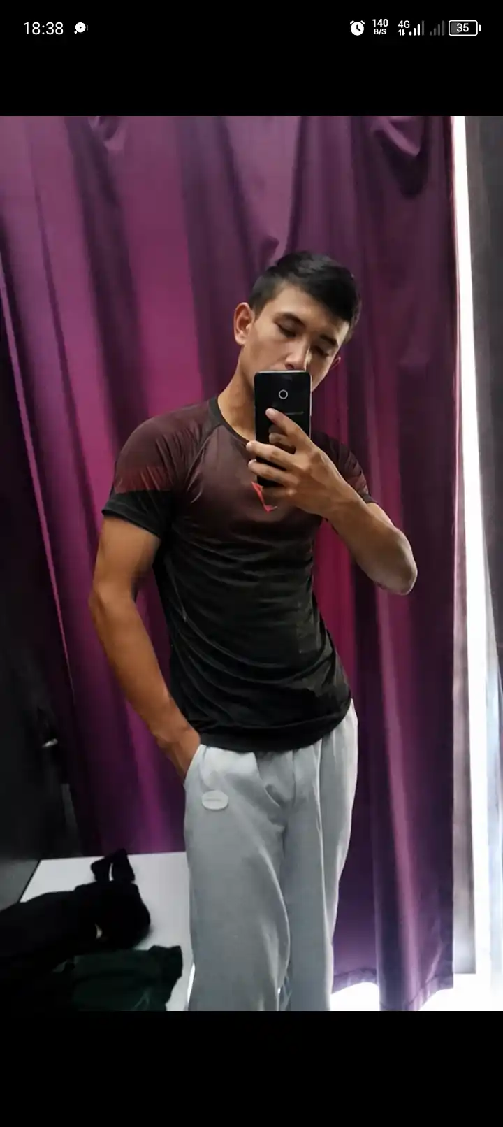 Kulrang erkaklar sport shimi