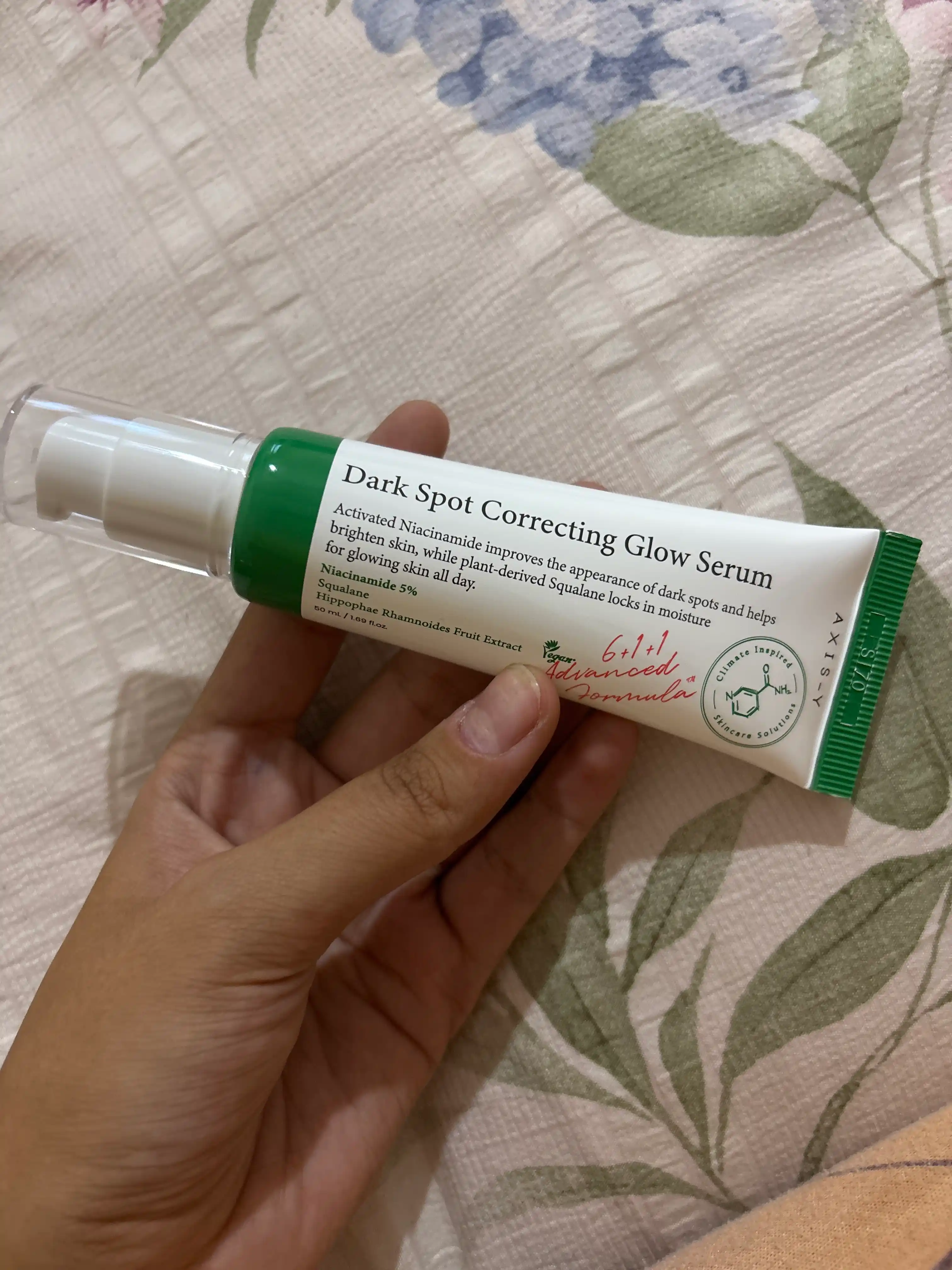 Yorqinlashtiruvchi zardob Dark Spot Correcting Glow Serum Axis-Y, 50 ml