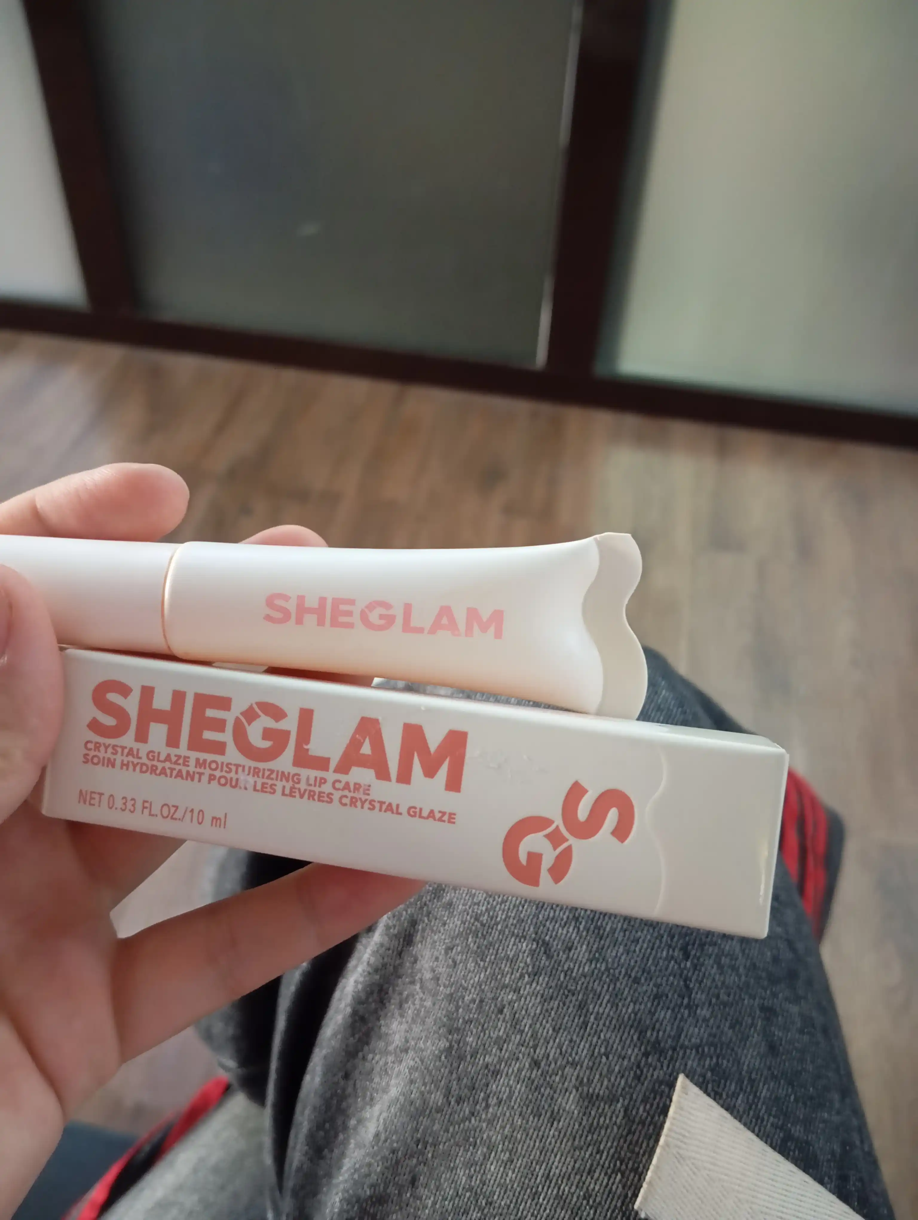 Lab yaltirog‘i SHEGLAM blesk Crystal Glaze, namlovchi