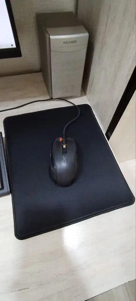 Tenaro Mouse Pad 25×30 o‘lchamli sichqoncha uchun gilamcha, yozuvlar va bosma rasmlarsiz