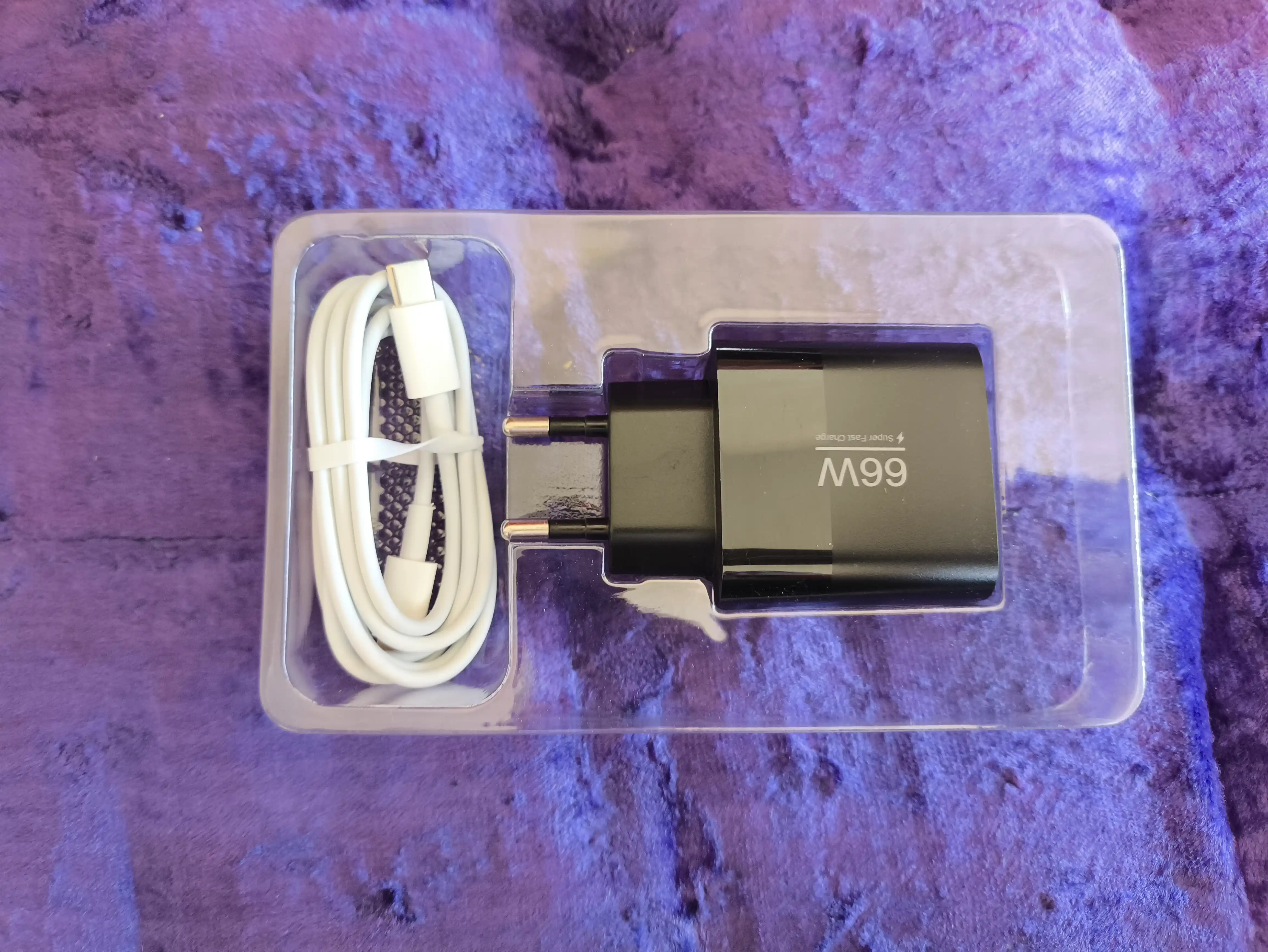 Сетевое зарядное устройство KIN KC66 66W 3 порта QC3.0 PD быстрая зарядка